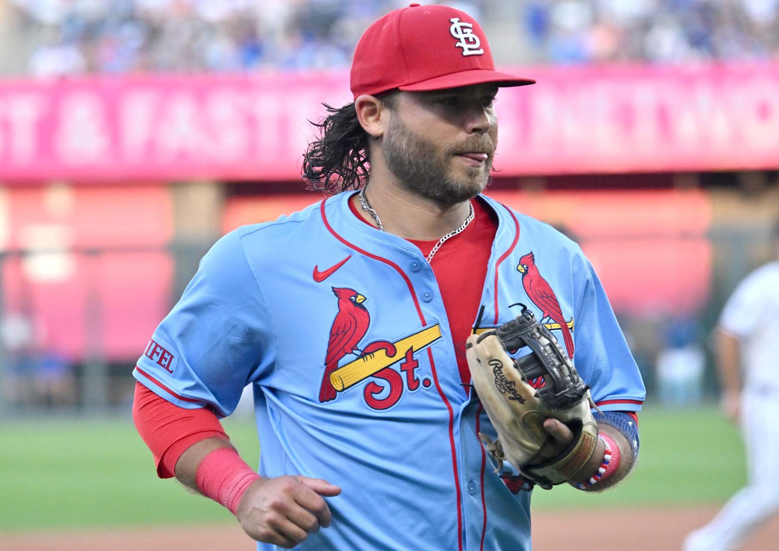 KANSAS CITY, MO - AUG 10: St. Louis Cardinals shortstop Brandon Crawford (35) as seen during an MLB game  between the St. Louis Cardinals and the Kansas City Royals on August 10, 2024, at Kauffman Stadium, Kansas City, MO..  (Photo by Keith Gillett/Icon Sportswire via Getty Images)