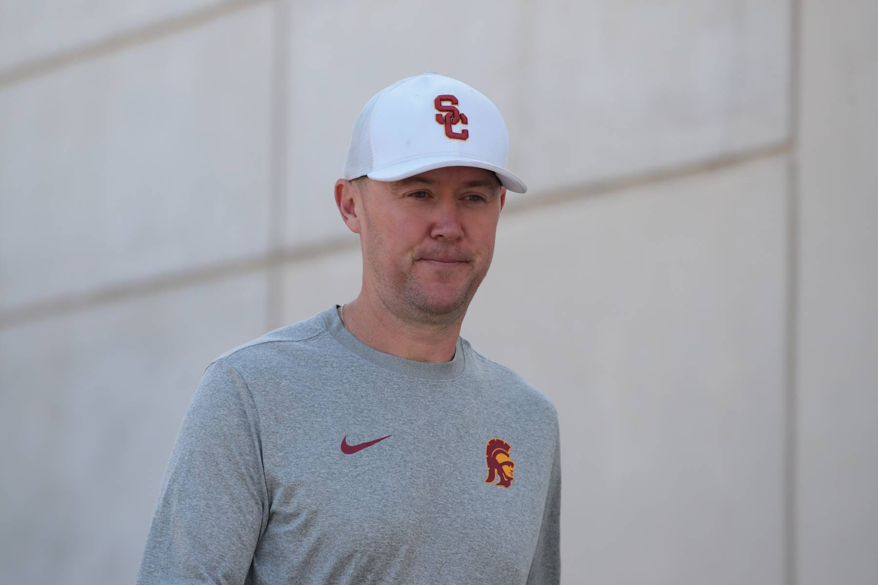 LOS ANGELES, CA - AUGUST 13: USC Trojans head coach Lincoln Riley during USC Trojans practice on August 13, 2024, at Howard Jones Field in Los Angeles, CA.(Photo by Jevone Moore/Icon Sportswire via Getty Images)
