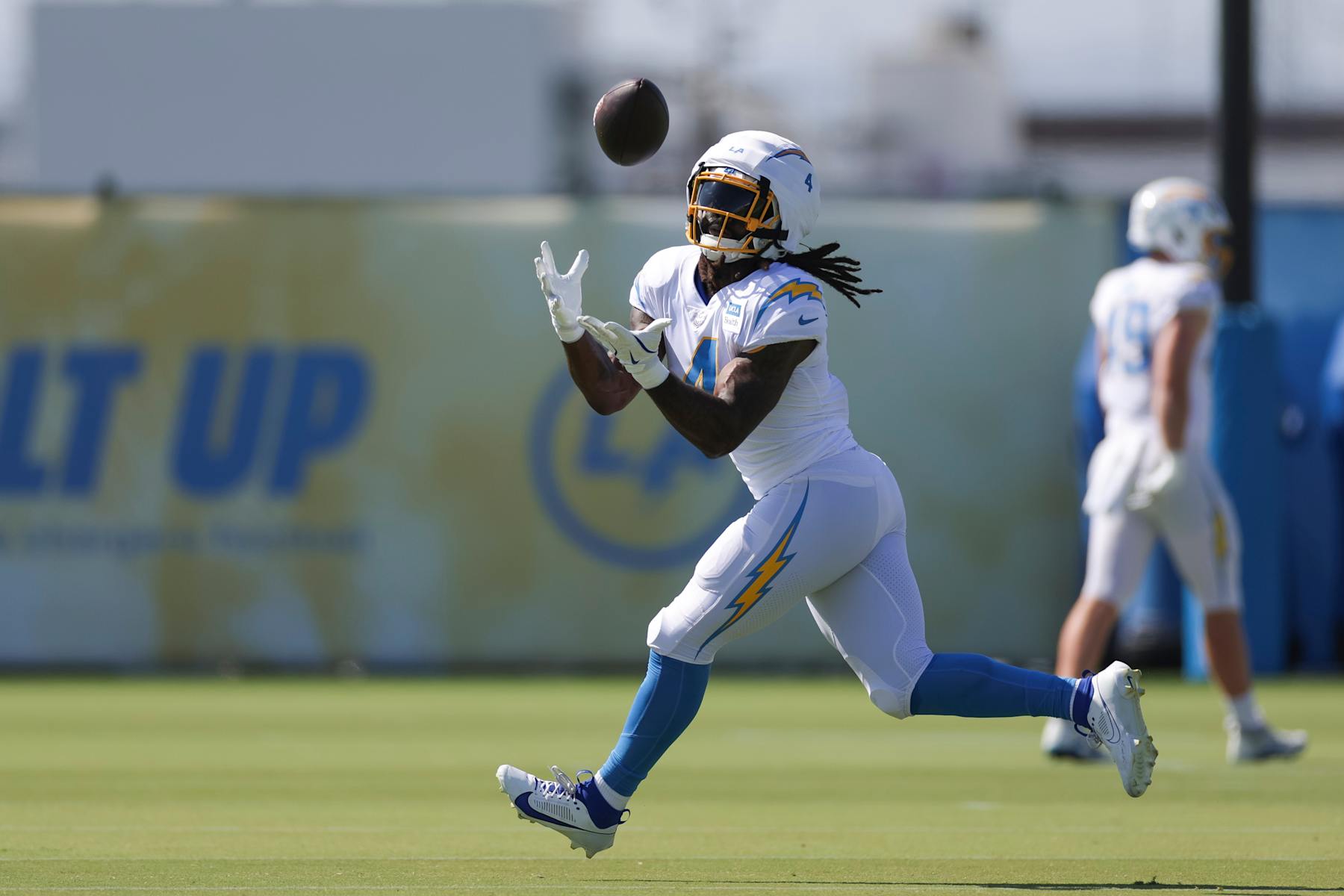 Chargers RB Gus Edwards