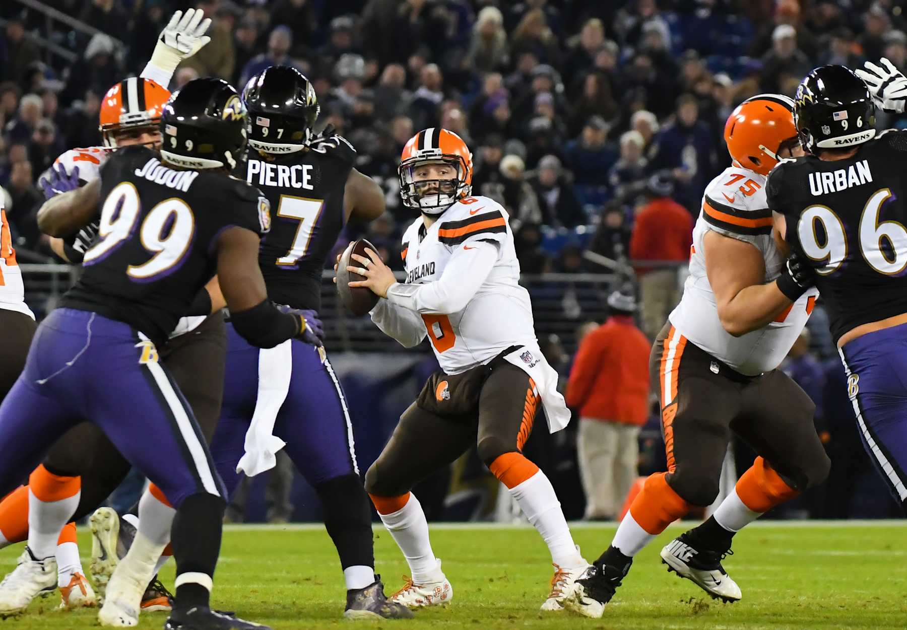 BALTIMORE, MD - DECEMBER 30, 2018: Quarterback Baker Mayfield #6 of the Cleveland Browns looks for an open receiver in the fourth quarter of a game against the Baltimore Ravens on December 30, 2018 at M&T Bank Stadium in Baltimore, Maryland. Baltimore won 26-24. (Photo by: 2018 Nick Cammett/Diamond Images/Getty Images)  