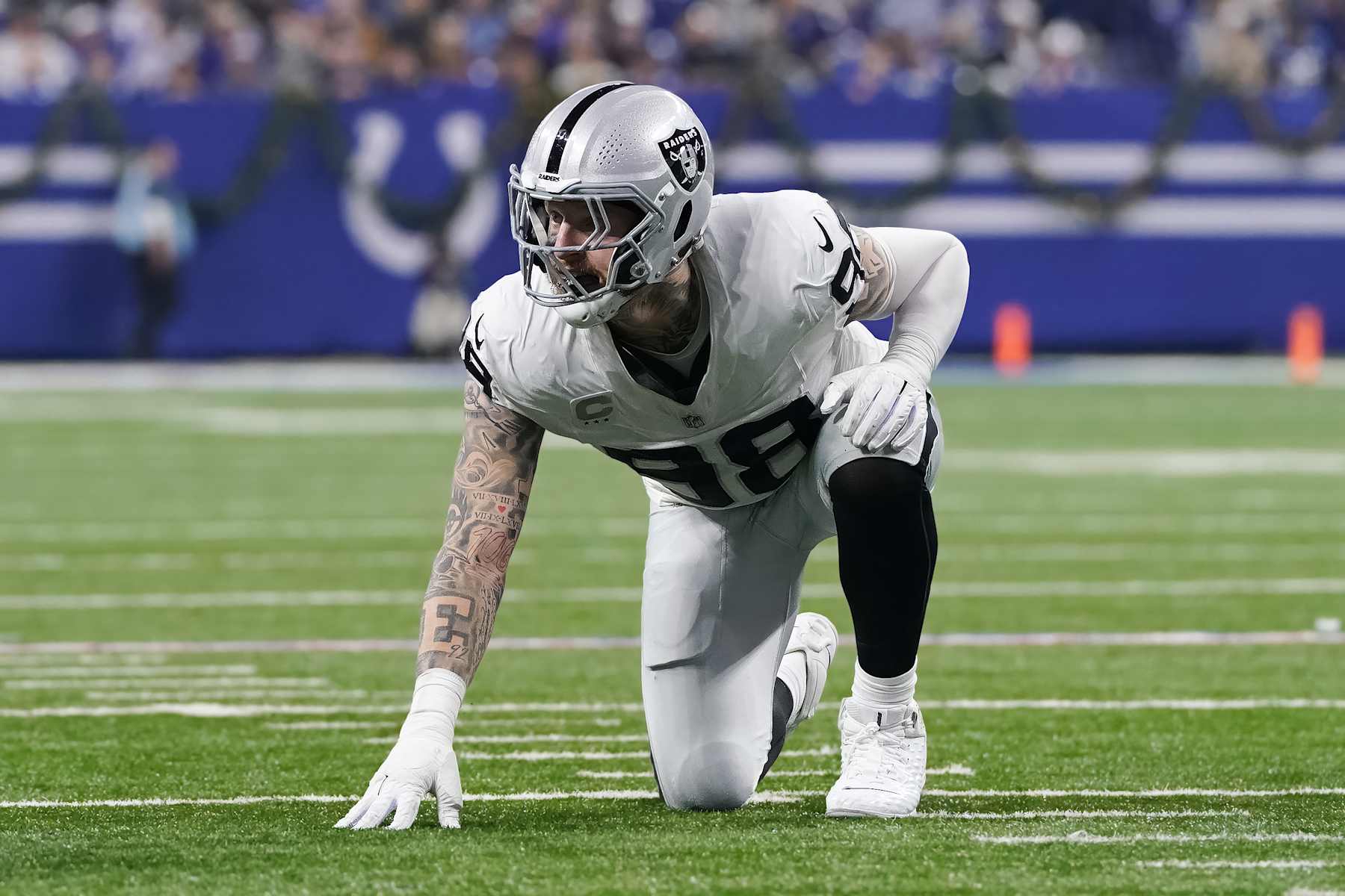 Raiders edge Maxx Crosby