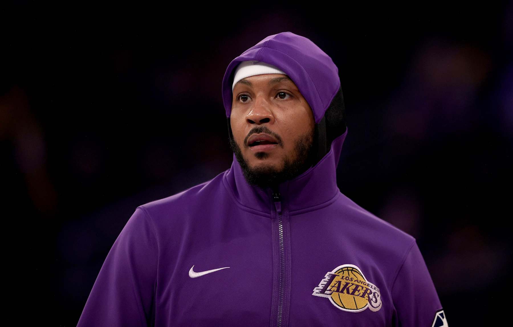 NEW YORK, NEW YORK - NOVEMBER 23:  Carmelo Anthony #7 of the Los Angeles Lakers warms up before the game against the New York Knicks at Madison Square Garden on November 23, 2021 in New York City. NOTE TO USER: User expressly acknowledges and agrees that, by downloading and or using this photograph, User is consenting to the terms and conditions of the Getty Images License Agreement. (Photo by Elsa/Getty Images)