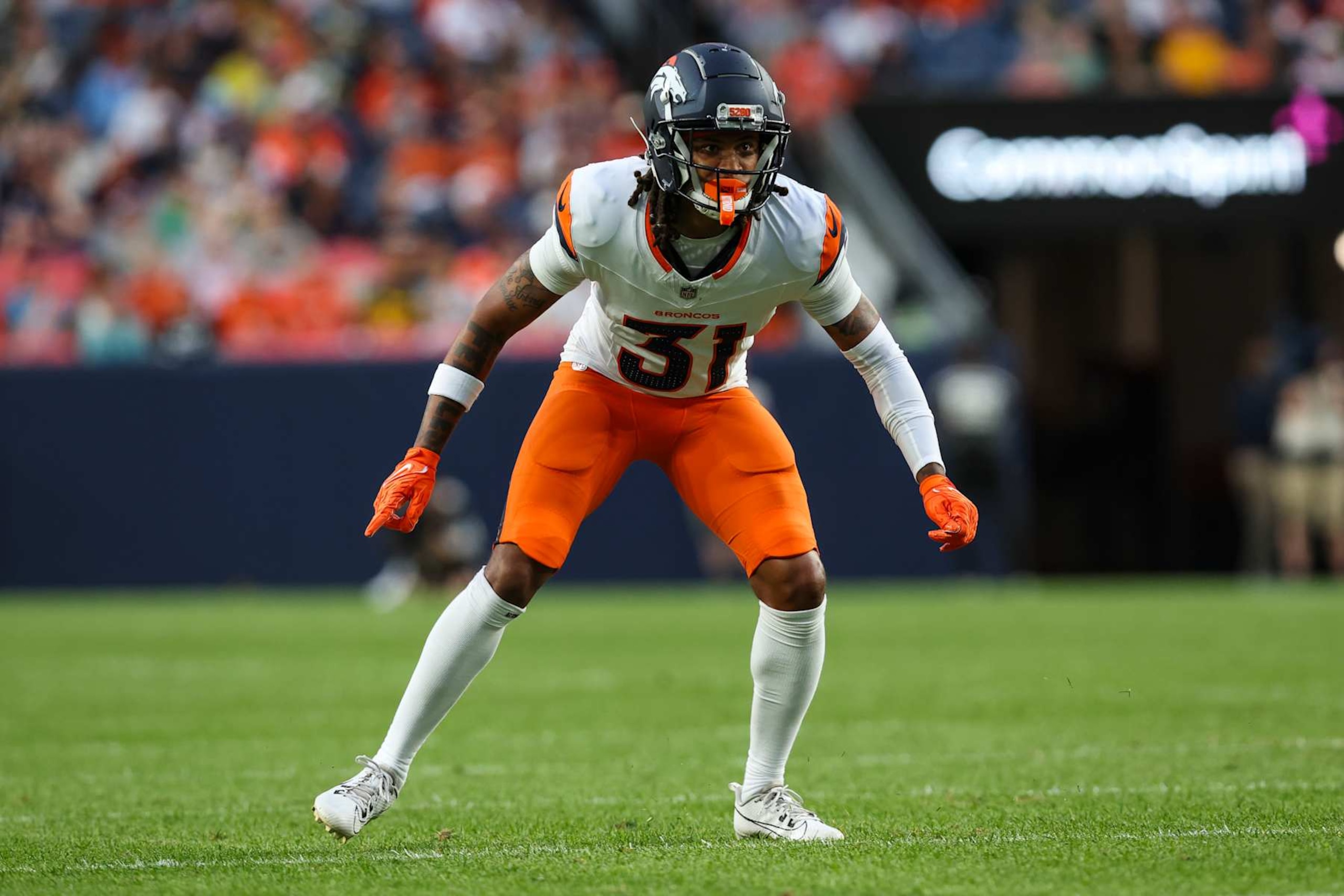 DENVER, CO - AUGUST 18: Kris Abrams-Draine #31 of the Denver Broncos defends in coverage during an NFL football game against the Green Bay Packers at Empower Field at Mile High on August 18, 2024 in Denver, CO. (Photo by Perry Knotts/Getty Images) DENVER, CO - AUGUST 18: Kris Abrams-Draine #31 of the Denver Broncos defends in coverage during an NFL football game against the Green Bay Packers at Empower Field at Mile High on August 18, 2024 in Denver, CO. (Photo by Perry Knotts/Getty Images)