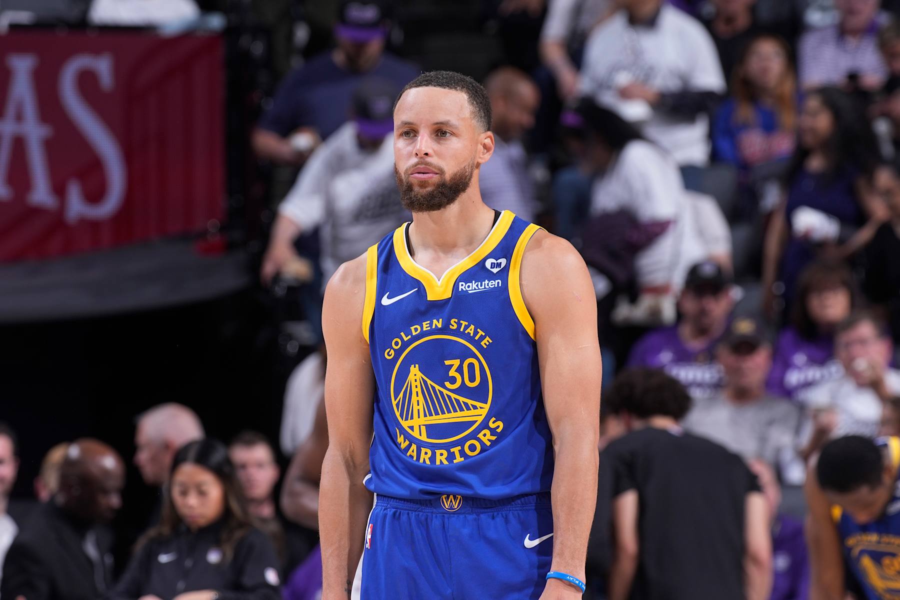 SACRAMENTO, CA - APRIL 16: Stephen Curry #30 of the Golden State Warriors looks on during the game against the Sacramento Kings during the 2024 Play-In Tournament on April 16, 2024 at Golden 1 Center in Sacramento, California. NOTE TO USER: User expressly acknowledges and agrees that, by downloading and or using this photograph, User is consenting to the terms and conditions of the Getty Images Agreement. Mandatory Copyright Notice: Copyright 2024 NBAE (Photo by Rocky Widner/NBAE via Getty Images) SACRAMENTO, CA - APRIL 16: Stephen Curry #30 of the Golden State Warriors looks on during the game against the Sacramento Kings during the 2024 Play-In Tournament on April 16, 2024 at Golden 1 Center in Sacramento, California. NOTE TO USER: User expressly acknowledges and agrees that, by downloading and or using this photograph, User is consenting to the terms and conditions of the Getty Images Agreement. Mandatory Copyright Notice: Copyright 2024 NBAE (Photo by Rocky Widner/NBAE via Getty Images)
