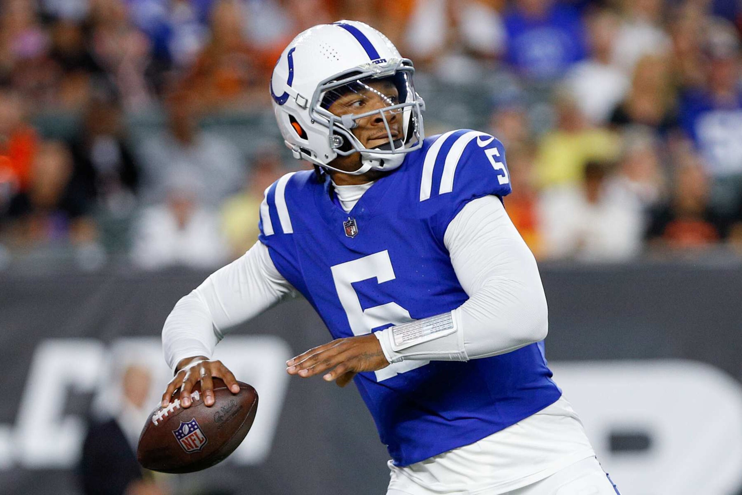 CINCINNATI, OH - AUGUST 22: Indianapolis Colts quarterback Anthony Richardson (5) passes the ball during the game against the Indianapolis Colts and the Cincinnati Bengals on August 22, 2024, at Paycor Stadium in Cincinnati, OH. (Photo by Ian Johnson/Icon Sportswire via Getty Images)