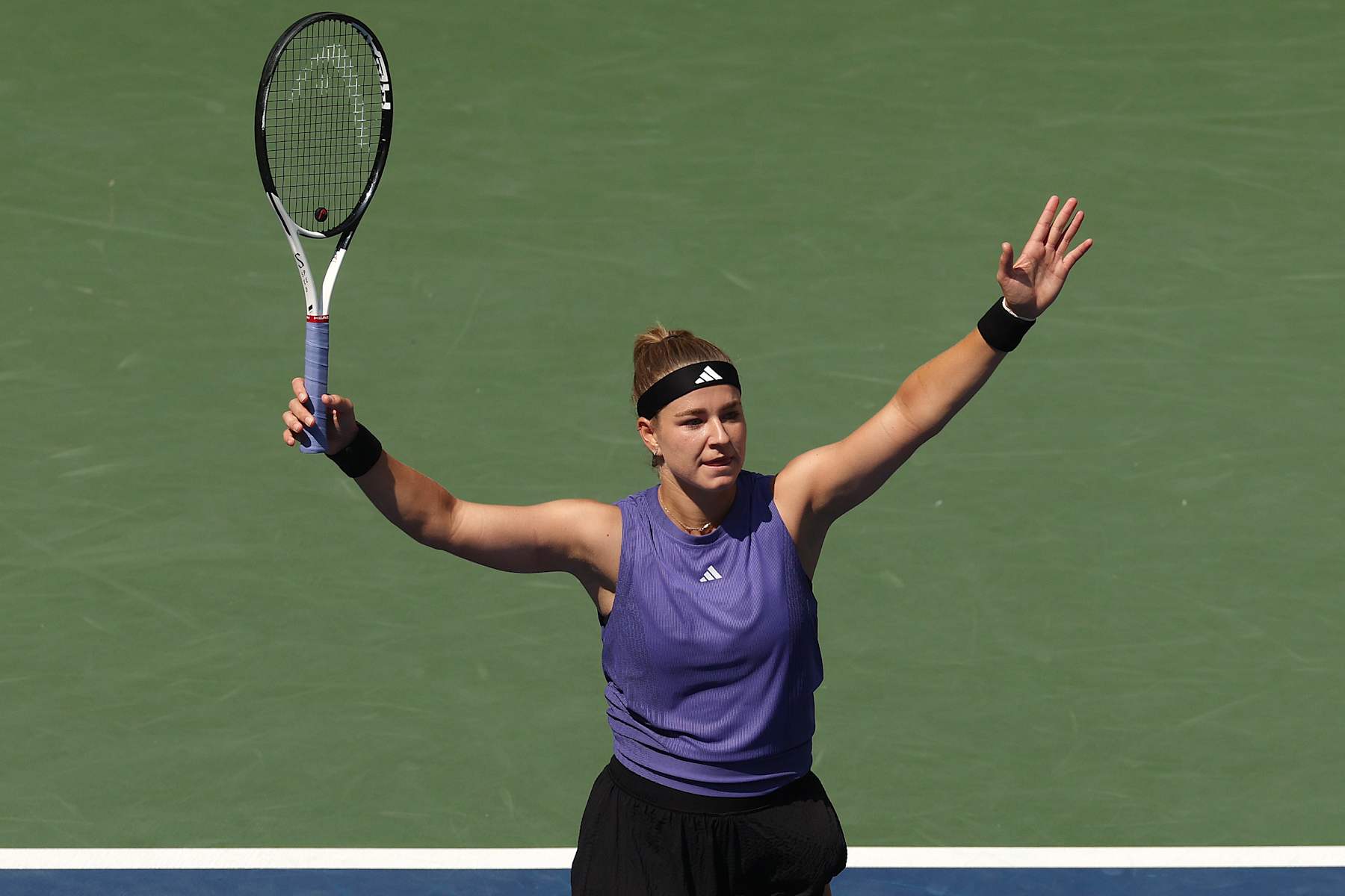 NEW YORK, NEW YORK - SEPTEMBER 04: Karolina Muchova of the Czech Republic celebrates match point against Beatriz Haddad Maia of Brazil during their Women's Singles Quarterfinal match on Day Ten of the 2024 US Open at USTA Billie Jean King National Tennis Center on September 04, 2024 in the Flushing neighborhood of the Queens borough of New York City. (Photo by Matthew Stockman/Getty Images)