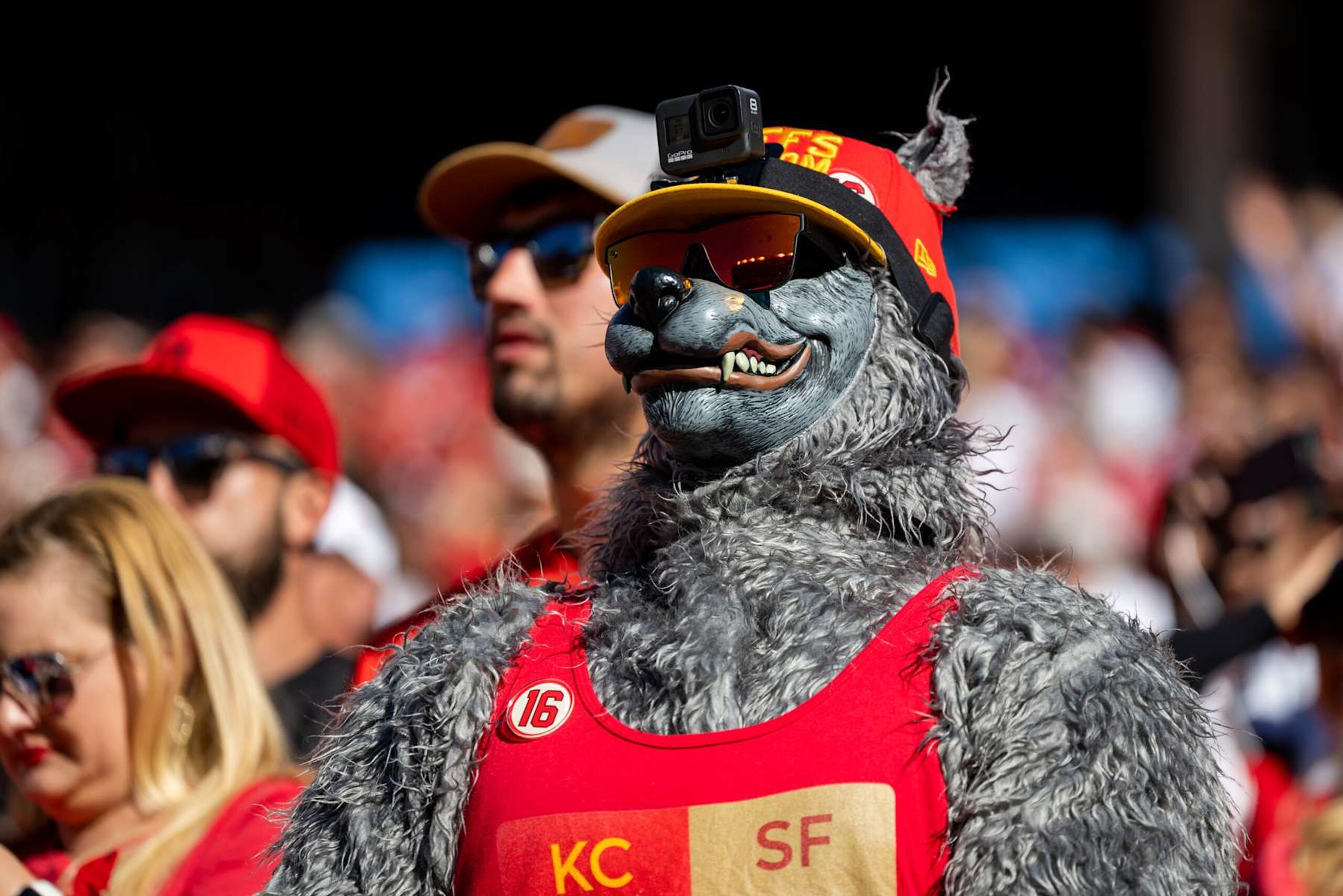 SANTA CLARA, CA - OCTOBER 23: A rabid San Francisco 49ers fan shows his support during the NFL professional football game between the Kansas City Chiefs and San Francisco 49ers on October 23, 2022 at Levis Stadium in Santa Clara, CA. (Photo by Bob Kupbens/Icon Sportswire via Getty Images)