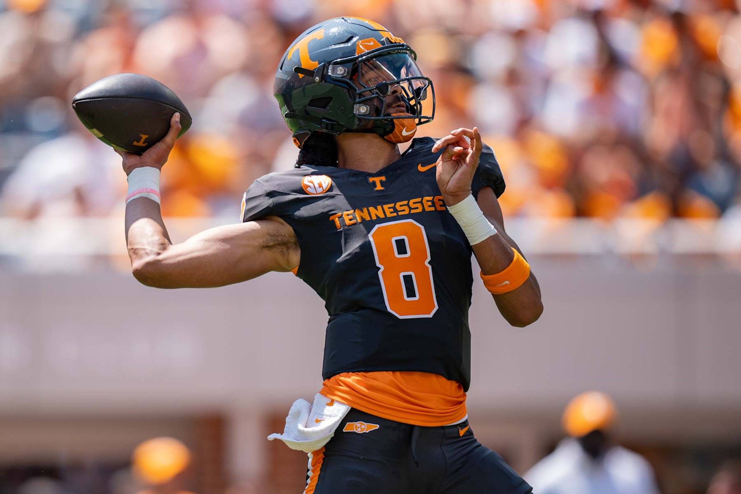 KNOXVILLE, TENNESSEE - AUGUST 31: Nico Iamaleava #8 of the Tennessee Volunteers plays against the Chattanooga Mocs during their game at Neyland Stadium on August 31, 2024 in Knoxville, Tennessee. (Photo by Jacob Kupferman/Getty Images)