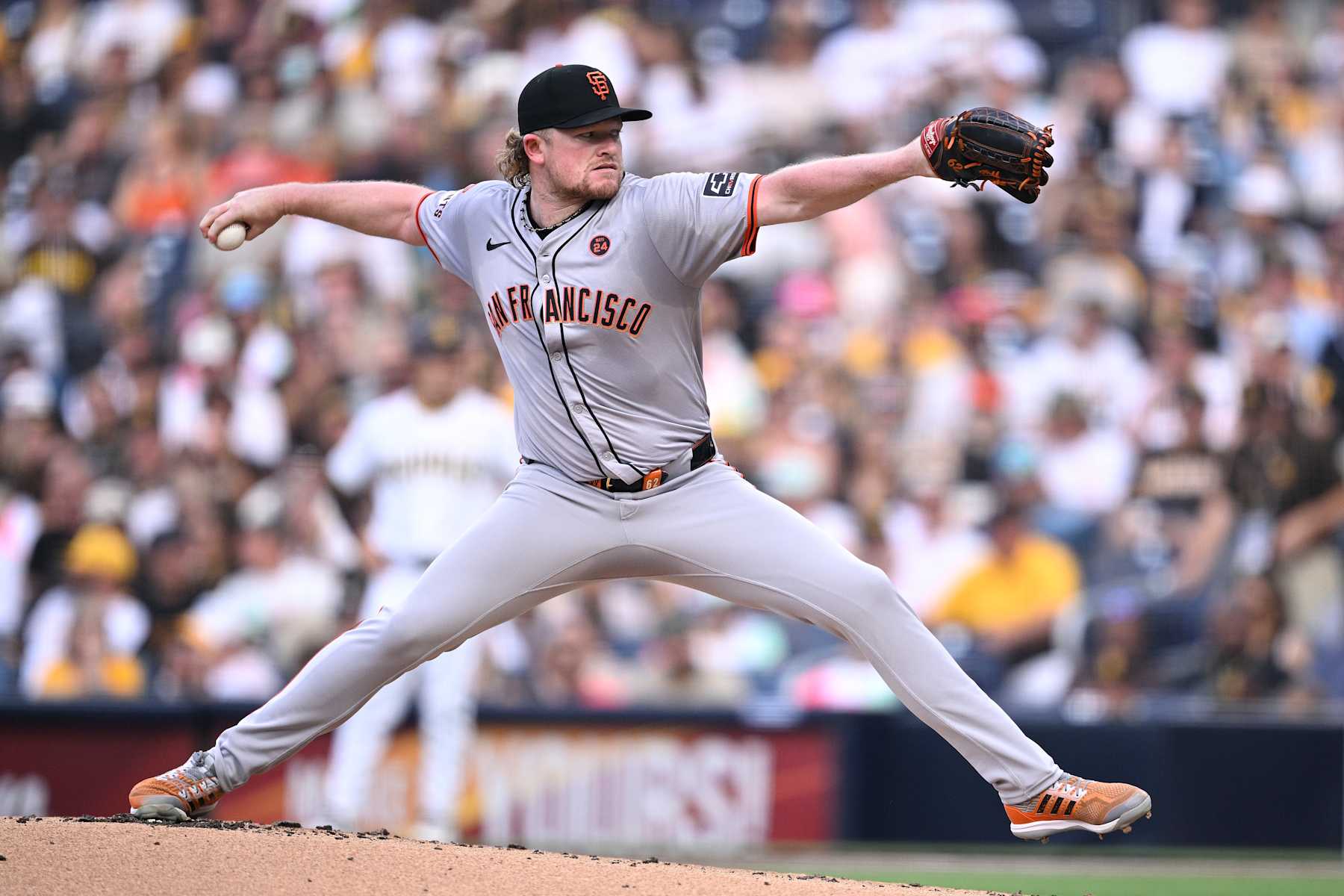 SAN DIEGO, CALIFORNIA - SEPTEMBER 07: Logan Webb #62 of the San Francisco Giants pitches against the San Diego Padres during the first inning at Petco Park on September 07, 2024 in San Diego, California. (Photo by Orlando Ramirez/Getty Images)
