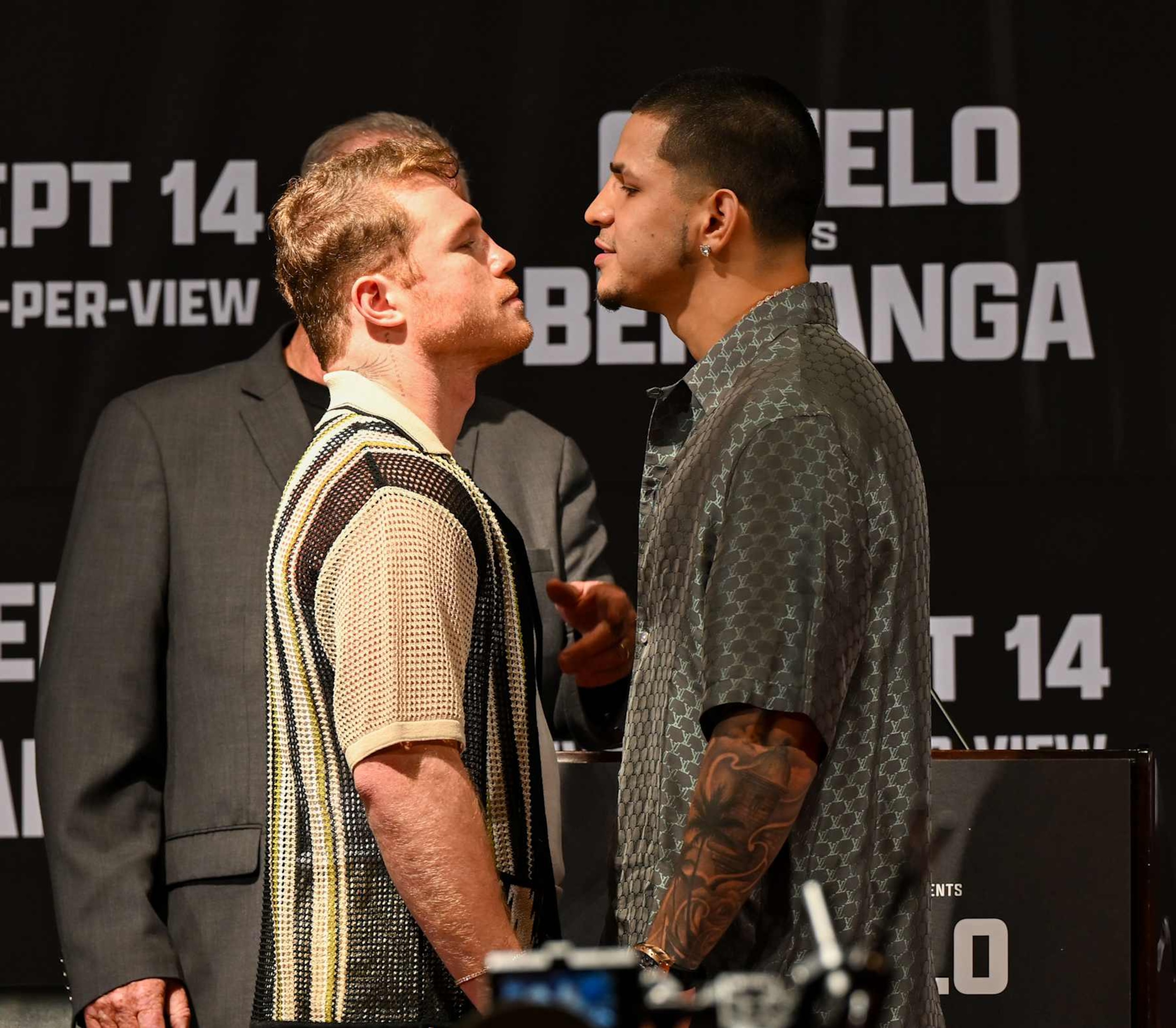 BEVERLY HILLS, CALIFORNIA - AUGUST 6: Canelo Alvarez and Edgar Berlanga argue during press conference at the Beverly Hills Hotel in Los Angeles, California, United States on August 6, 2024. (Photo by Tayfun Coskun/Anadolu via Getty Images)
