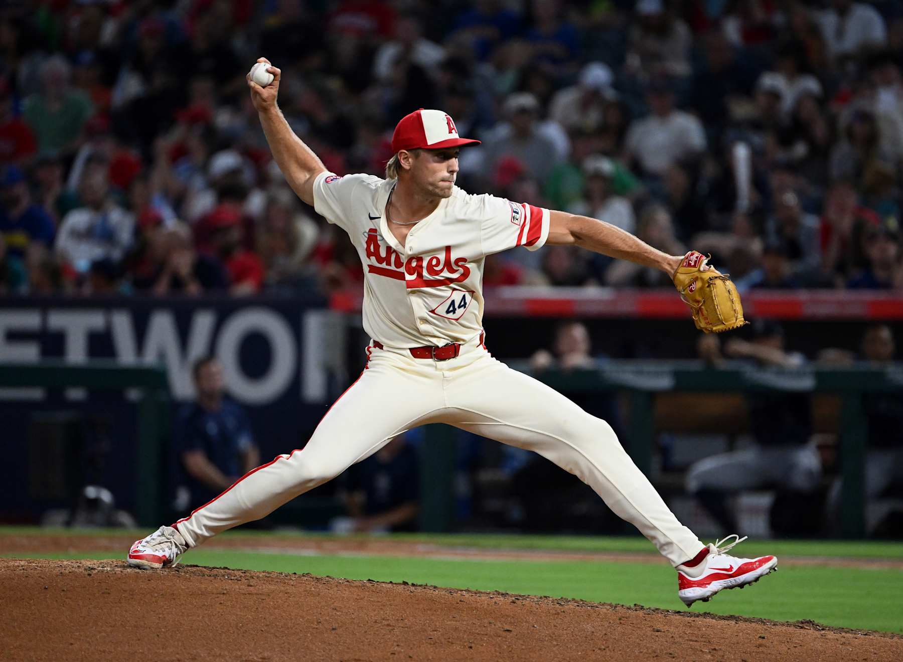 ANAHEIM, CA - JULY 13: Los Angeles Angels pitcher Ben Joyce (44) pitching during an MLB baseball game against the Seattle Mariners played on July 13, 2024 at Angel Stadium in Anaheim, CA. (Photo by John Cordes/Icon Sportswire via Getty Images) ANAHEIM, CA - JULY 13: Los Angeles Angels pitcher Ben Joyce (44) pitching during an MLB baseball game against the Seattle Mariners played on July 13, 2024 at Angel Stadium in Anaheim, CA. (Photo by John Cordes/Icon Sportswire via Getty Images)