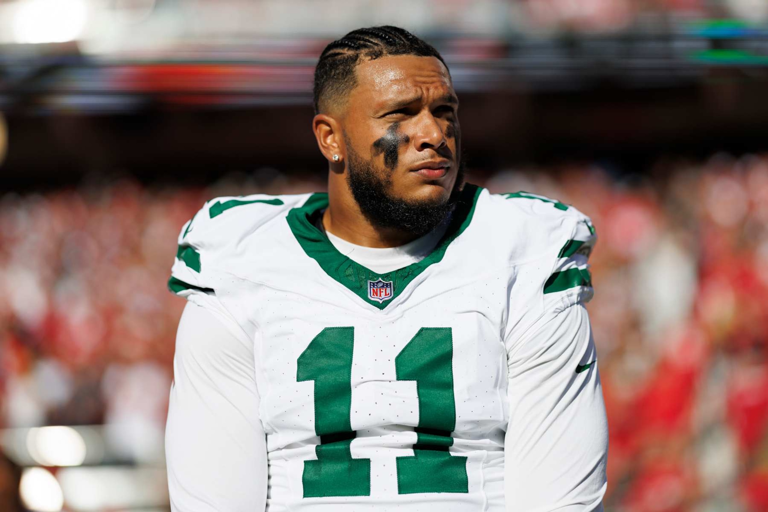 SANTA CLARA, CA - SEPTEMBER 9: Linebacker Jermaine Johnson #11 of the New York Jets stands on the sidelines during the national anthem prior to an NFL football game against the San Francisco 49ers, at Levi's Stadium on September 9, 2024 in Santa Clara, California. (Photo by Brooke Sutton/Getty Images) SANTA CLARA, CA - SEPTEMBER 9: Linebacker Jermaine Johnson #11 of the New York Jets stands on the sidelines during the national anthem prior to an NFL football game against the San Francisco 49ers, at Levi's Stadium on September 9, 2024 in Santa Clara, California. (Photo by Brooke Sutton/Getty Images)