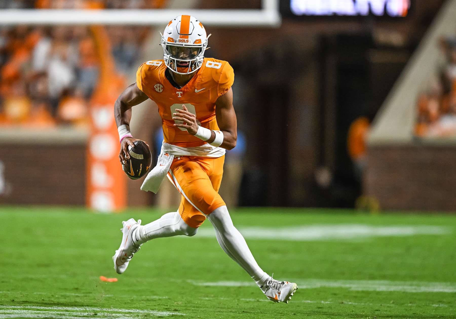 KNOXVILLE, TN - SEPTEMBER 14: Tennessee Volunteers quarterback Nico Iamaleava (8) scrambles out of the pocket during the college football game between the Tennessee Volunteers and the Kent State Golden Flashes on September 14, 2024, at Neyland Stadium in Knoxville, TN. (Photo by Bryan Lynn/Icon Sportswire via Getty Images)