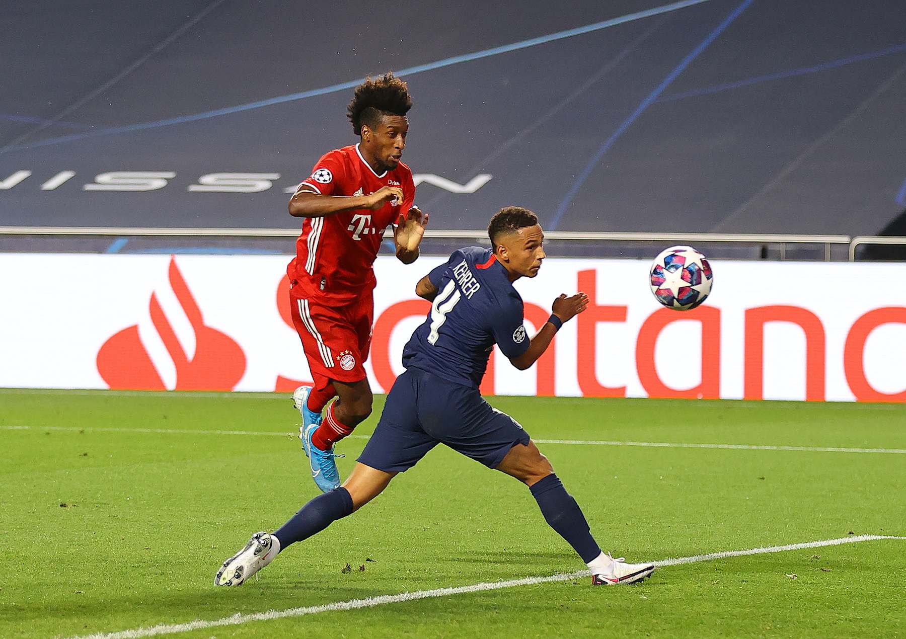 LISBON, PORTUGAL - AUGUST 23: (----EDITORIAL USE ONLY â MANDATORY CREDIT - "UEFA / JULIAN FINNEY / HANDOUT" - NO MARKETING NO ADVERTISING CAMPAIGNS - DISTRIBUTED AS A SERVICE TO CLIENTS----) Kingsley Coman of Bayern Munich in action against Thilo Kehrer (R) of PSG during the UEFA Champions League final football match between Paris Saint-Germain and Bayern Munich at the Luz stadium in Lisbon, Portugal on August 23, 2020. (Photo by Julian Finney / UEFA / Handout/Anadolu Agency via Getty Images)