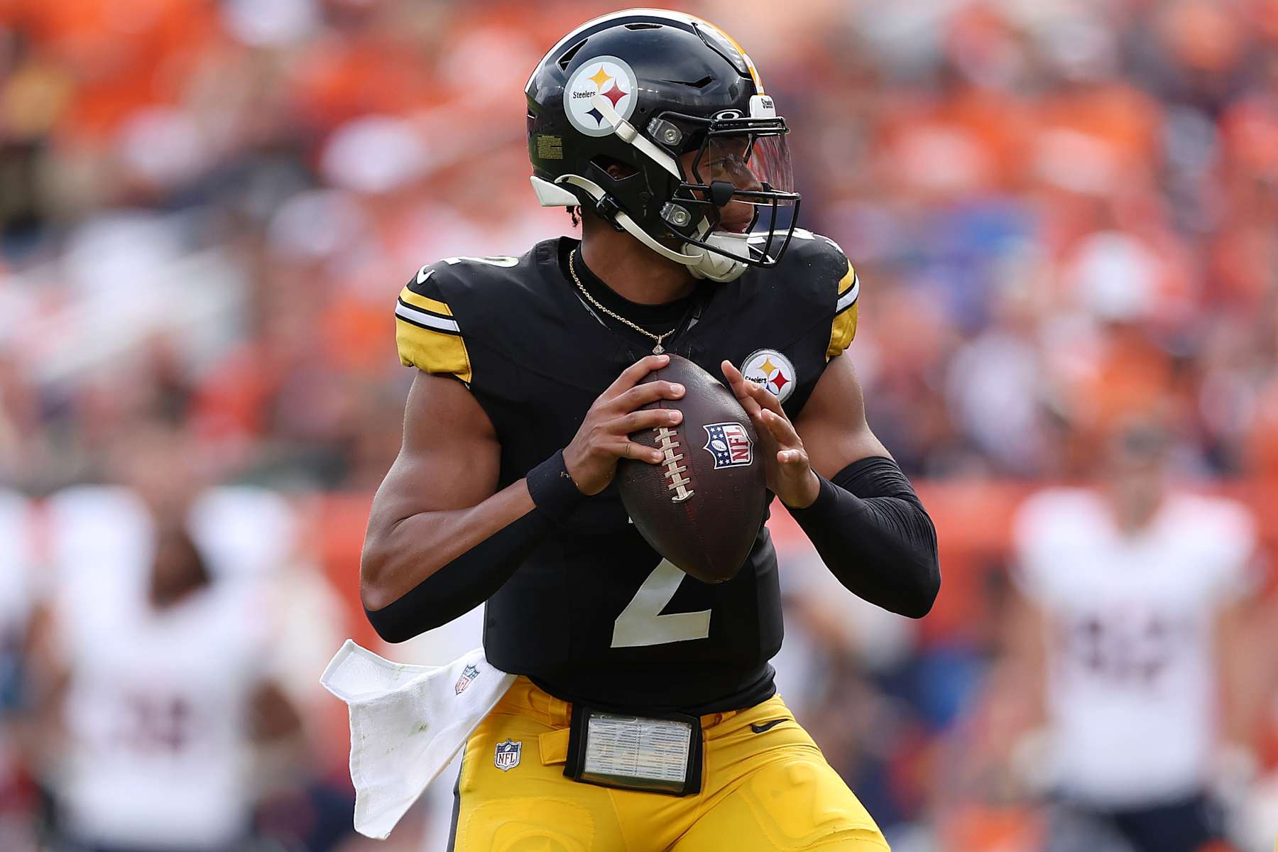 DENVER, COLORADO - SEPTEMBER 15: Quarterback Justin Fields #2 of the Pittsburgh Steelers throws against the Denver Broncos in the second quarter at Empower Field At Mile High on September 15, 2024 in Denver, Colorado. (Photo by Matthew Stockman/Getty Images)