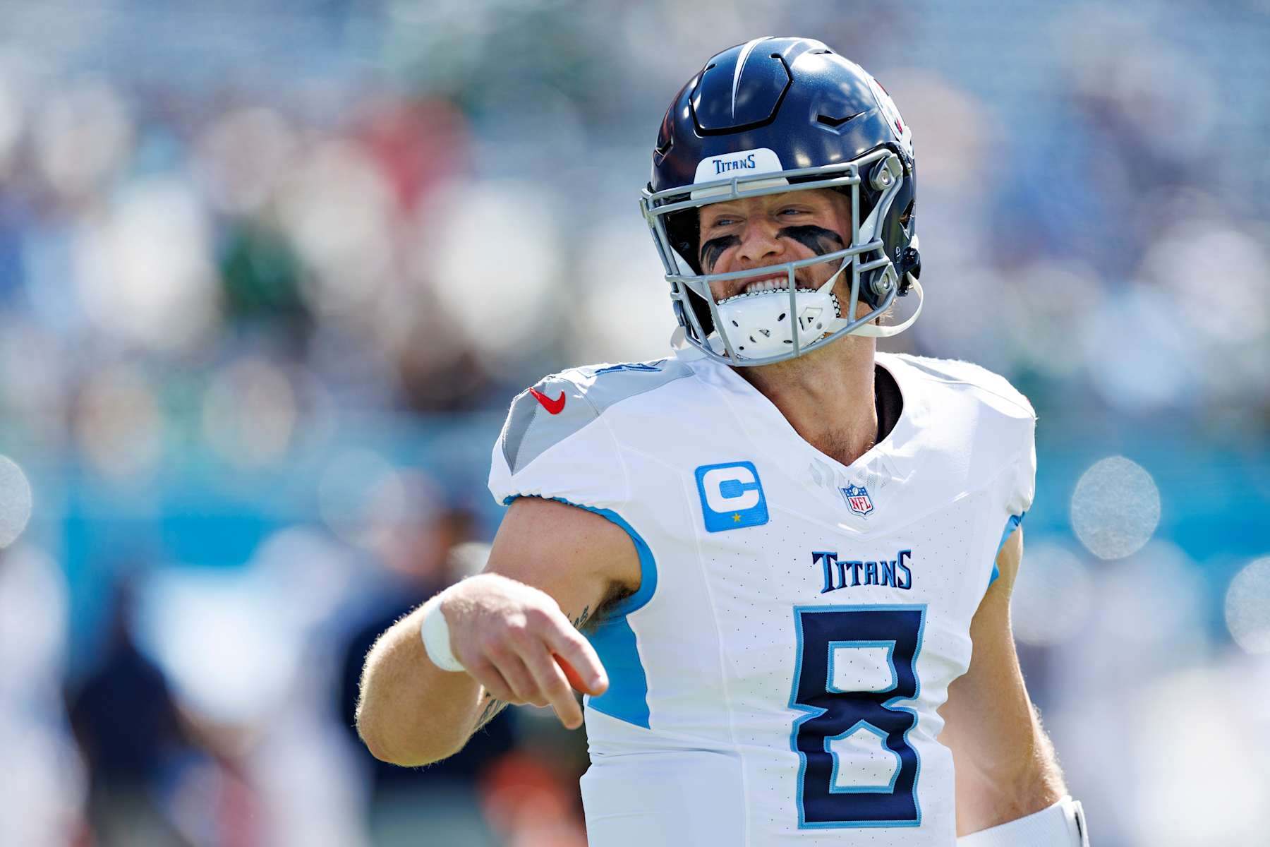NASHVILLE, TENNESSEE - SEPTEMBER 15: Will Levis #8 of the Tennessee Titans warms up before a game against the New York Jets at Nissan Stadium on September 15, 2024 in Nashville, Tennessee. The Jets defeated the Titans 24-17. (Photo by Wesley Hitt/Getty Images)