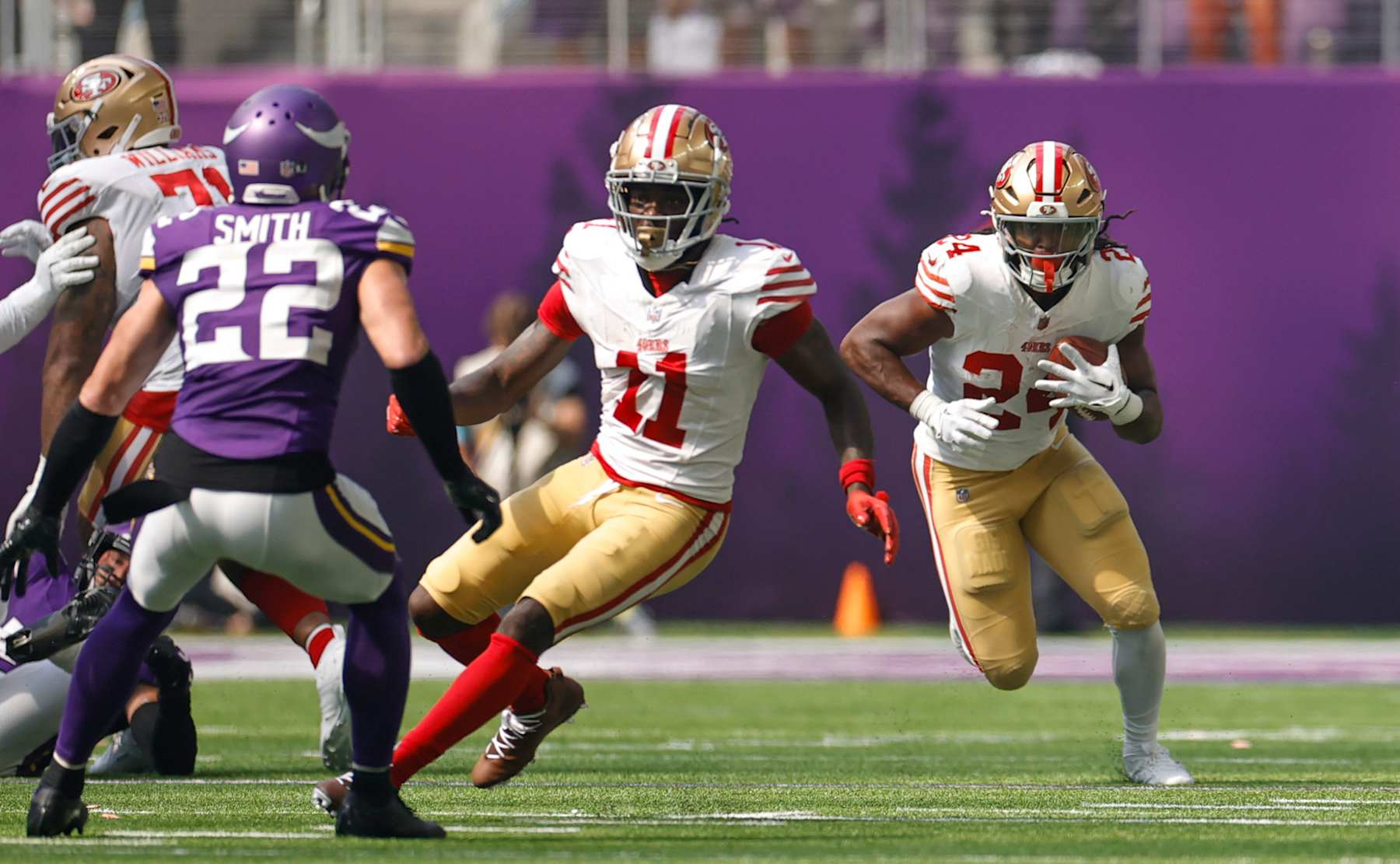 MINNEAPOLIS, MN - SEPTEMBER 15: Jordan Mason #24 of the San Francisco 49ers rushes during the game against the Minnesota Vikings at U.S. Bank Stadium on September 15, 2024 in Minneapolis, Minnesota. The Vikings defeated the 49ers 23-17. (Photo by Michael Zagaris/San Francisco 49ers/Getty Images)