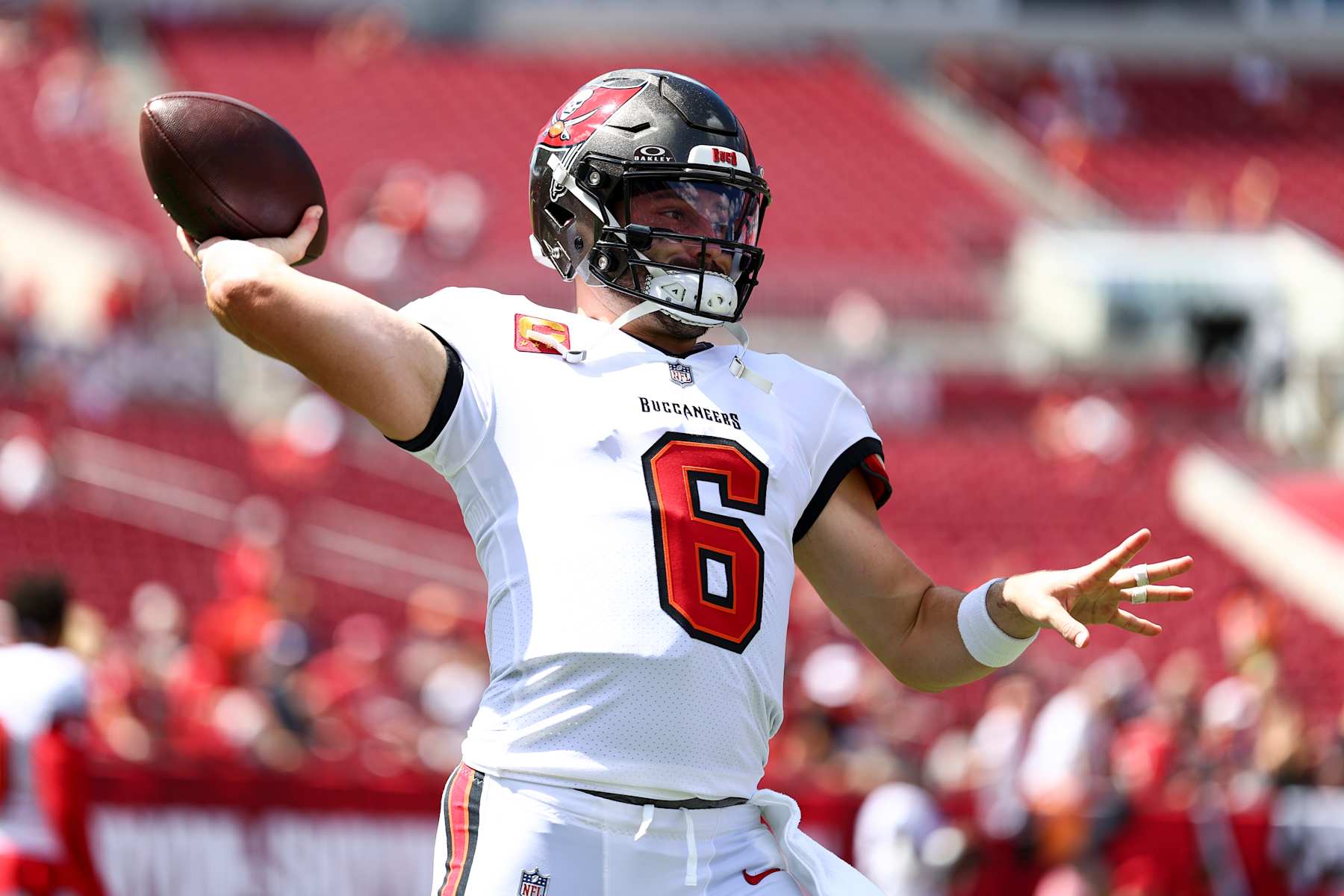 TAMPA, FL - SEPTEMBER 22: Baker Mayfield #6 of the Tampa Bay Buccaneers warms up prior to an NFL football game against the Denver Broncos at Raymond James Stadium on September 22, 2024 in Tampa, Florida. (Photo by Kevin Sabitus/Getty Images)