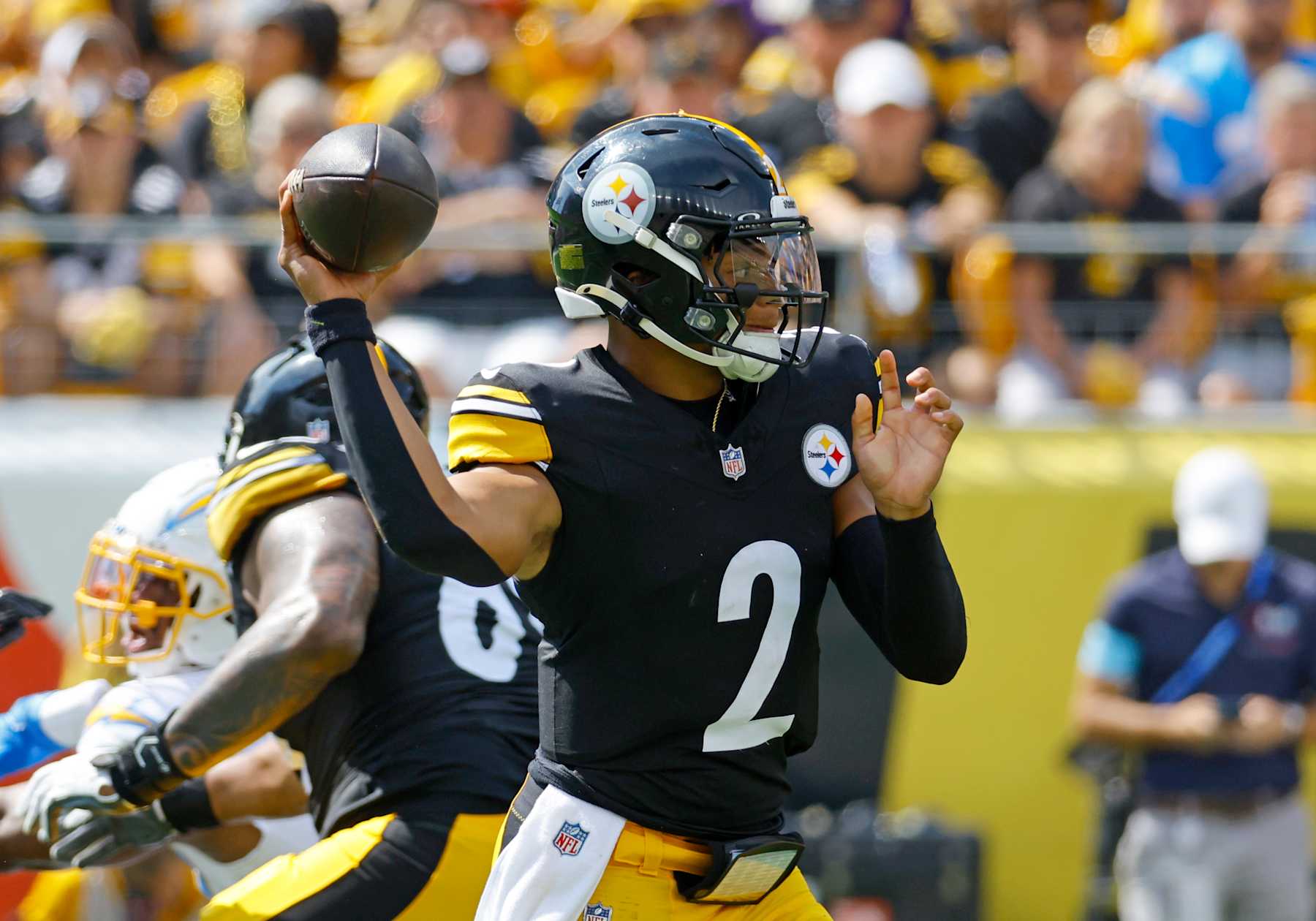 PITTSBURGH, PA - SEPTEMBER 22: Justin Fields #2 of the Pittsburgh Steelers in action against the Los Angeles Chargers on September 22, 2024 at Acrisure Stadium in Pittsburgh, Pennsylvania. (Photo by Justin K. Aller/Getty Images)