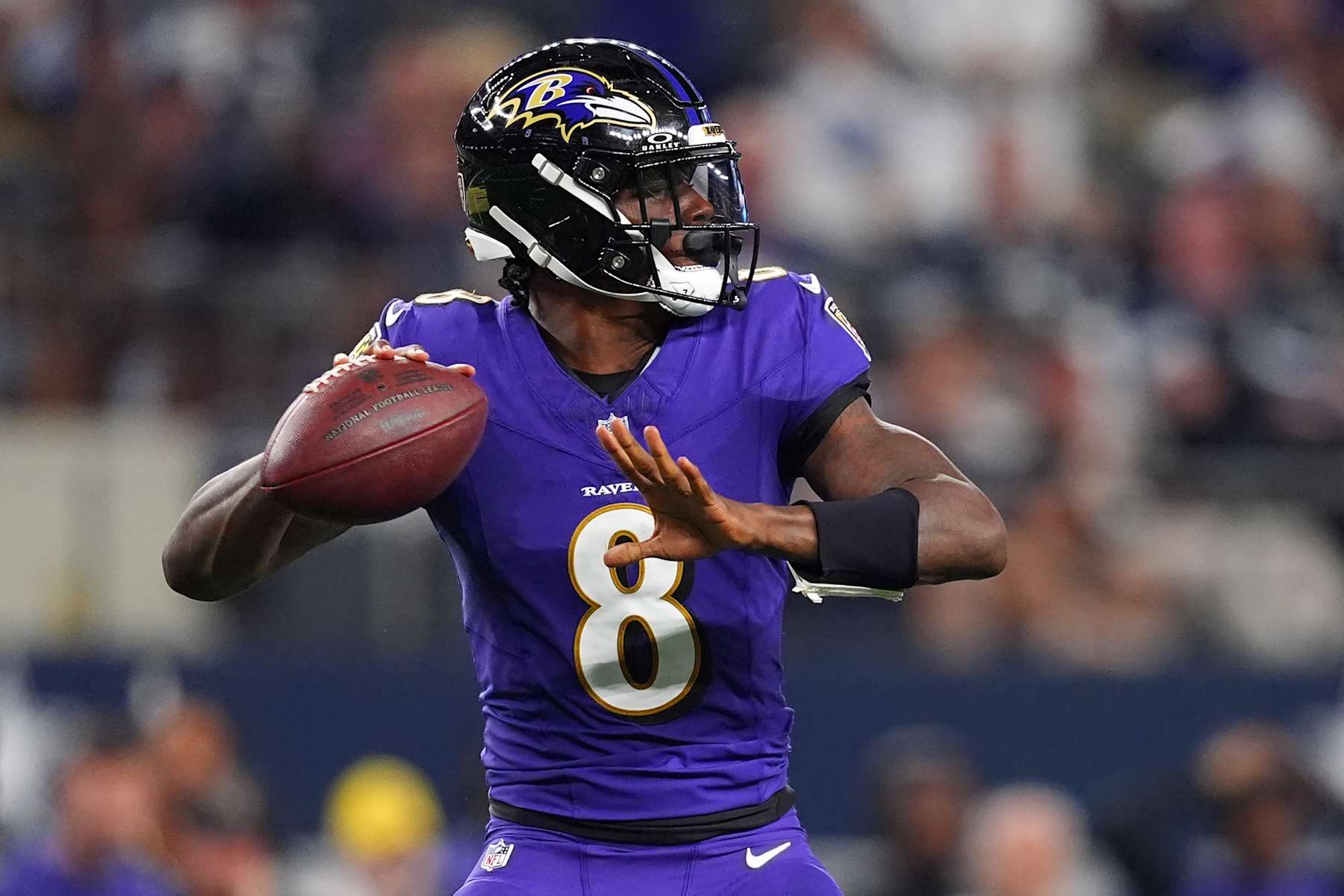 ARLINGTON, TEXAS - SEPTEMBER 22: Baltimore Ravens quarterback Lamar Jackson #8 throws during the second half against the Dallas Cowboys at AT&T Stadium on September 22, 2024 in Arlington, Texas. (Photo by Sam Hodde/Getty Images)