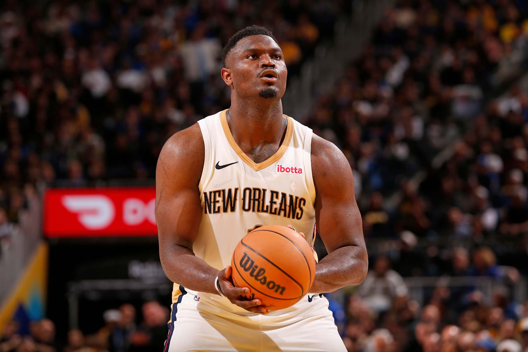 SAN FRANCISCO, CA - APRIL 12: Zion Williamson #1 of the New Orleans Pelicans shoots a free throw during the game against the Golden State Warriors  on April 12, 2024 at Chase Center in San Francisco, California. NOTE TO USER: User expressly acknowledges and agrees that, by downloading and or using this photograph, user is consenting to the terms and conditions of Getty Images License Agreement. Mandatory Copyright Notice: Copyright 2024 NBAE (Photo by Jed Jacobsohn/NBAE via Getty Images)