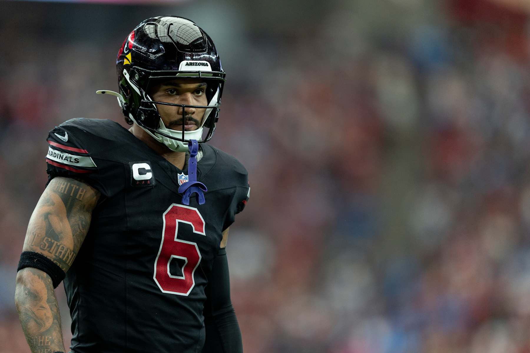 GLENDALE, ARIZONA - SEPTEMBER 22: James Conner #6 of the Arizona Cardinals looks on during an NFL football game between the Arizona Cardinals and the Detroit Lions at State Farm Stadium on September 22, 2024 in Glendale, Arizona. (Photo by Michael Owens/Getty Images)