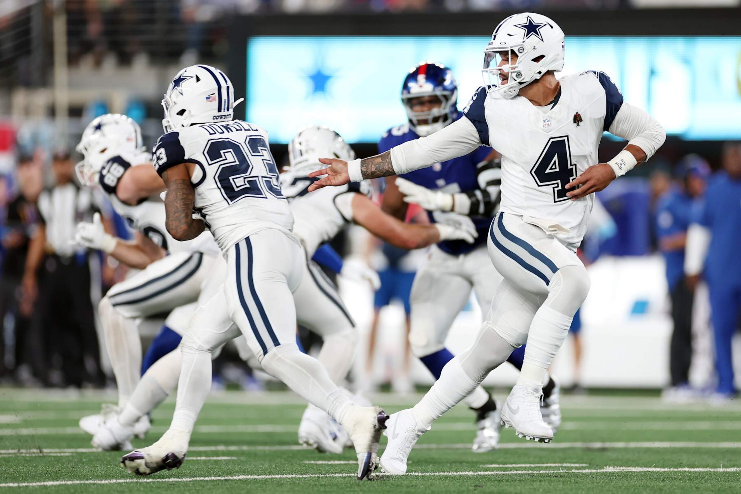 EAST RUTHERFORD, NEW JERSEY - SEPTEMBER 26: Dak Prescott #4 of the Dallas Cowboys in action during the game against the New York Giants at MetLife Stadium on September 26, 2024 in East Rutherford, New Jersey. (Photo by Sarah Stier/Getty Images)