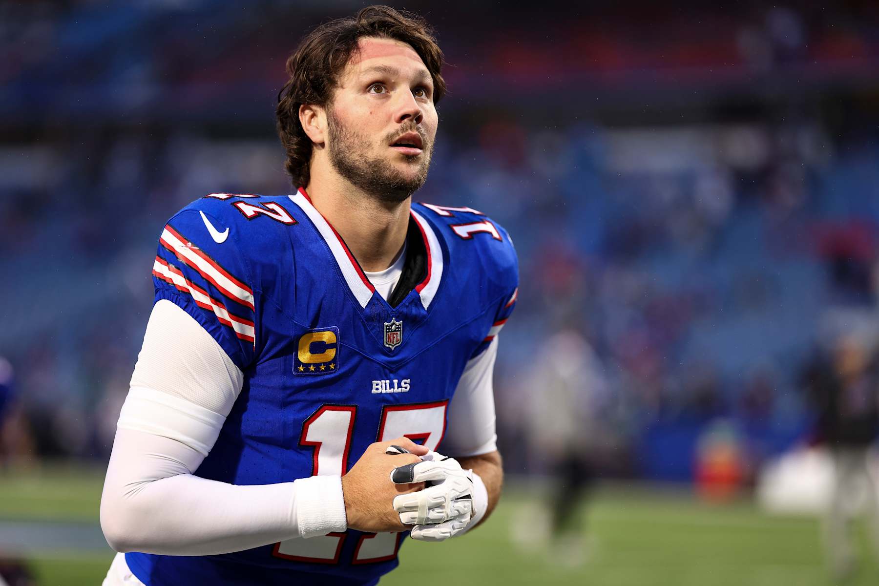 ORCHARD PARK, NY - SEPTEMBER 23: Josh Allen #17 of the Buffalo Bills warms up prior to an NFL football game against the Jacksonville Jaguars at Highmark Stadium on September 23, 2024 in Orchard Park, New York. (Photo by Kevin Sabitus/Getty Images)