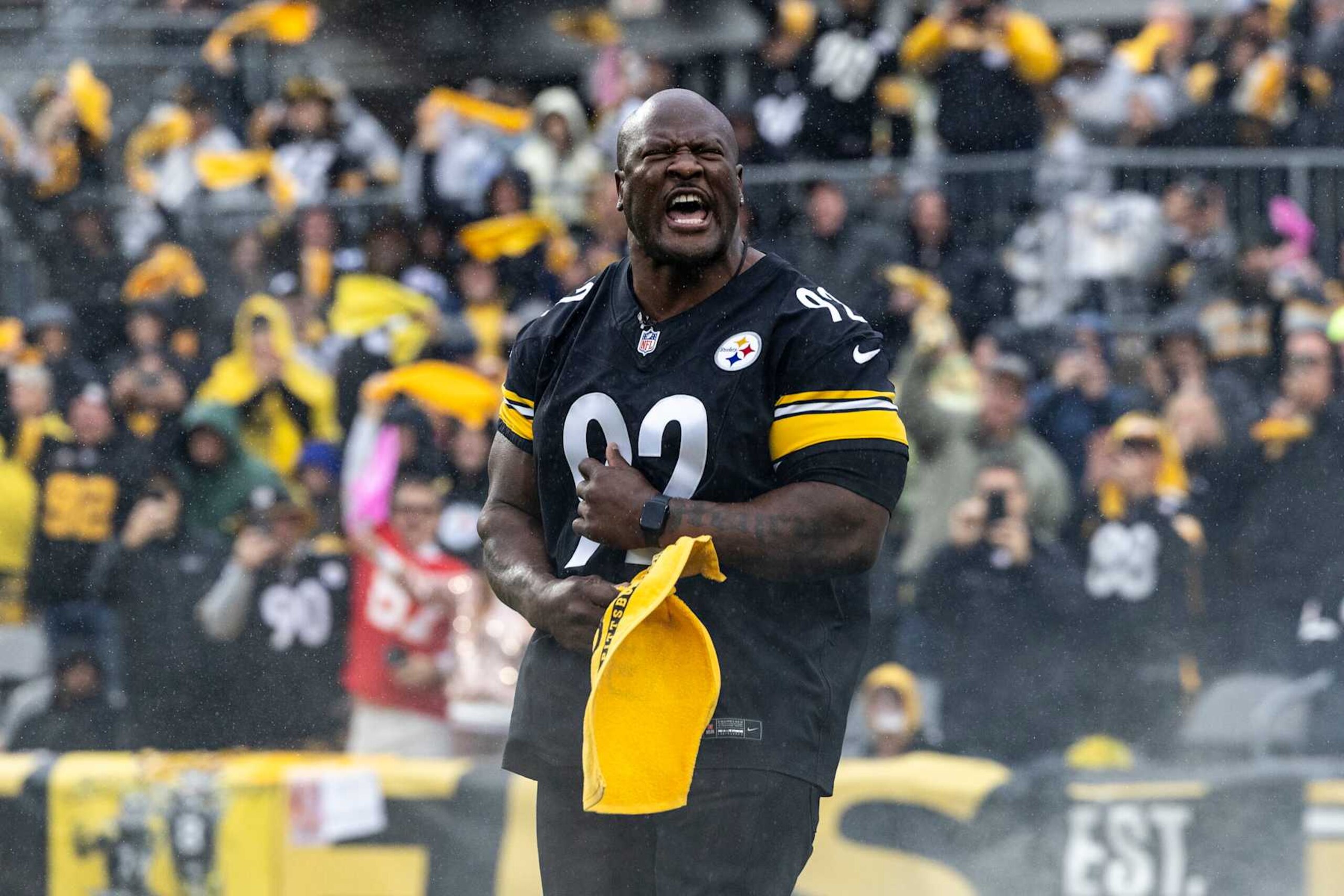 PITTSBURGH, PENNSYLVANIA - OCTOBER 29: Former Pittsburgh Steelers linebacker James Harrison cheers with fans before the game against the Jacksonville Jaguars at Acrisure Stadium on October 29, 2023 in Pittsburgh, Pennsylvania. The Jaguars beat the Steelers 20-10. (Photo by Lauren Leigh Bacho/Getty Images)