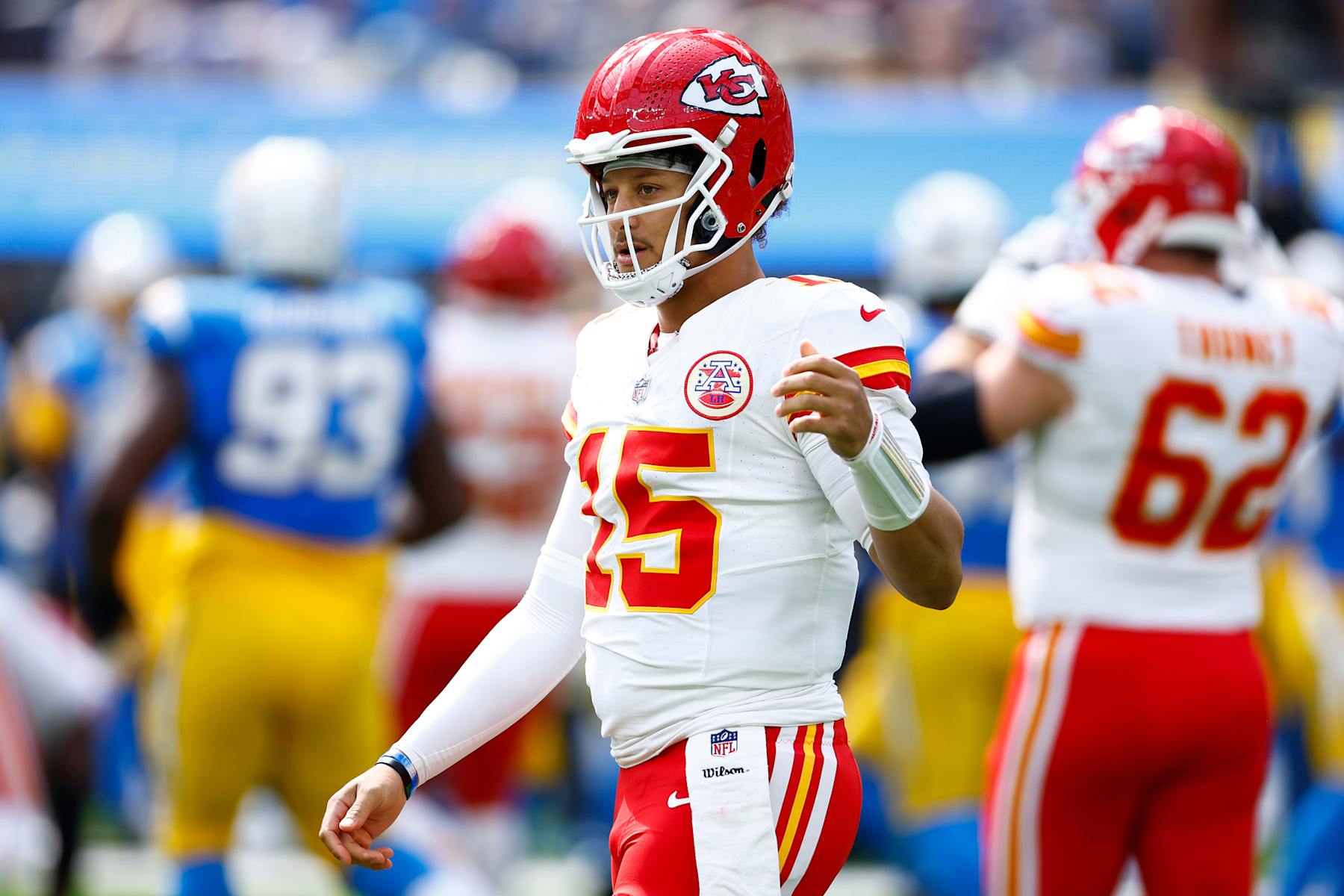 INGLEWOOD, CALIFORNIA - SEPTEMBER 29: Patrick Mahomes #15 of the Kansas City Chiefs reacts during the first half against the Los Angeles Chargers at SoFi Stadium on September 29, 2024 in Inglewood, California. (Photo by Ronald Martinez/Getty Images)