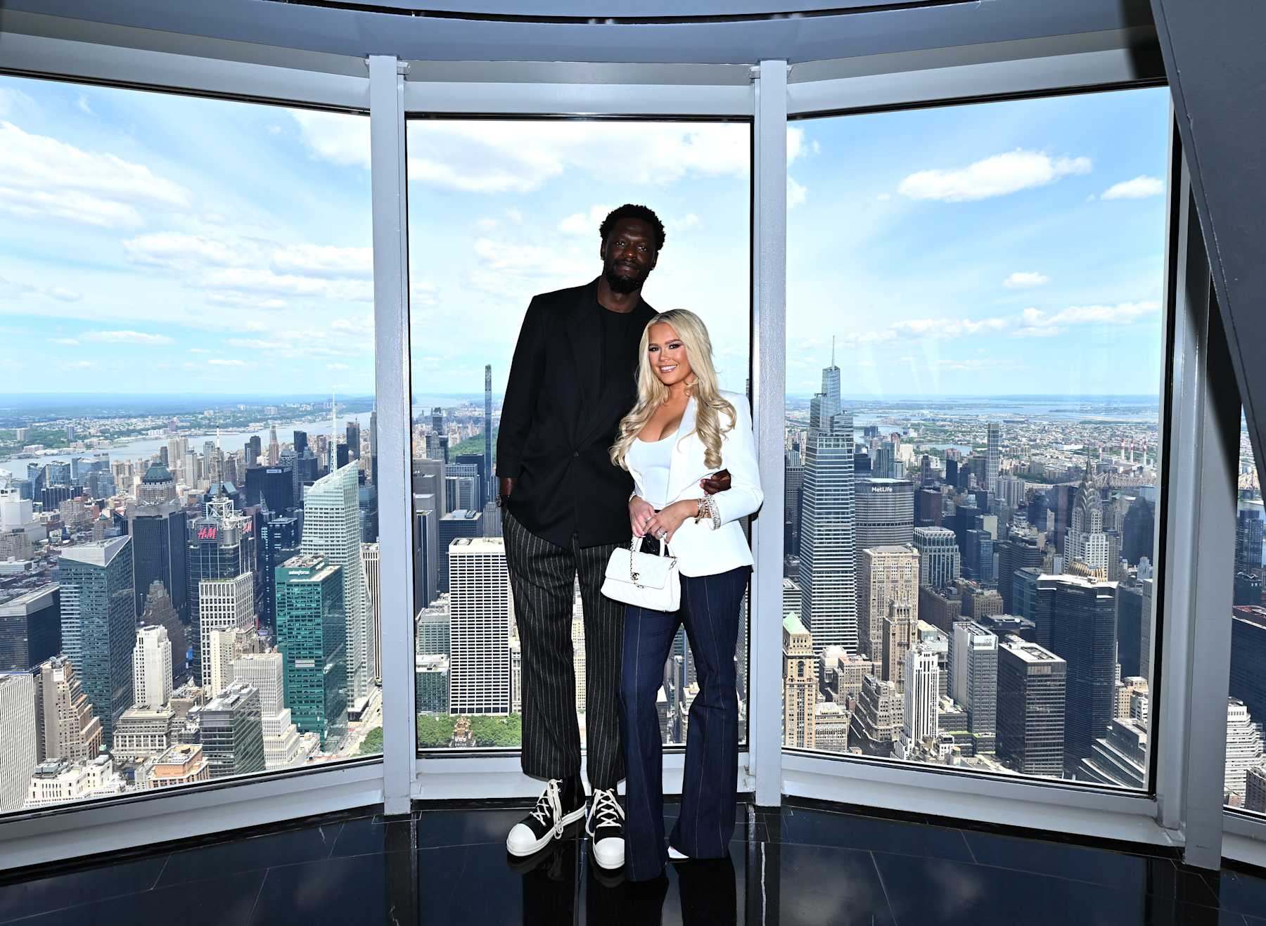 NEW YORK, NEW YORK - MAY 31: Julius Randle and Kendra Randle 
visit The Empire State Building on May 31, 2024 in New York City. (Photo by Roy Rochlin/Getty Images for Empire State Realty Trust)