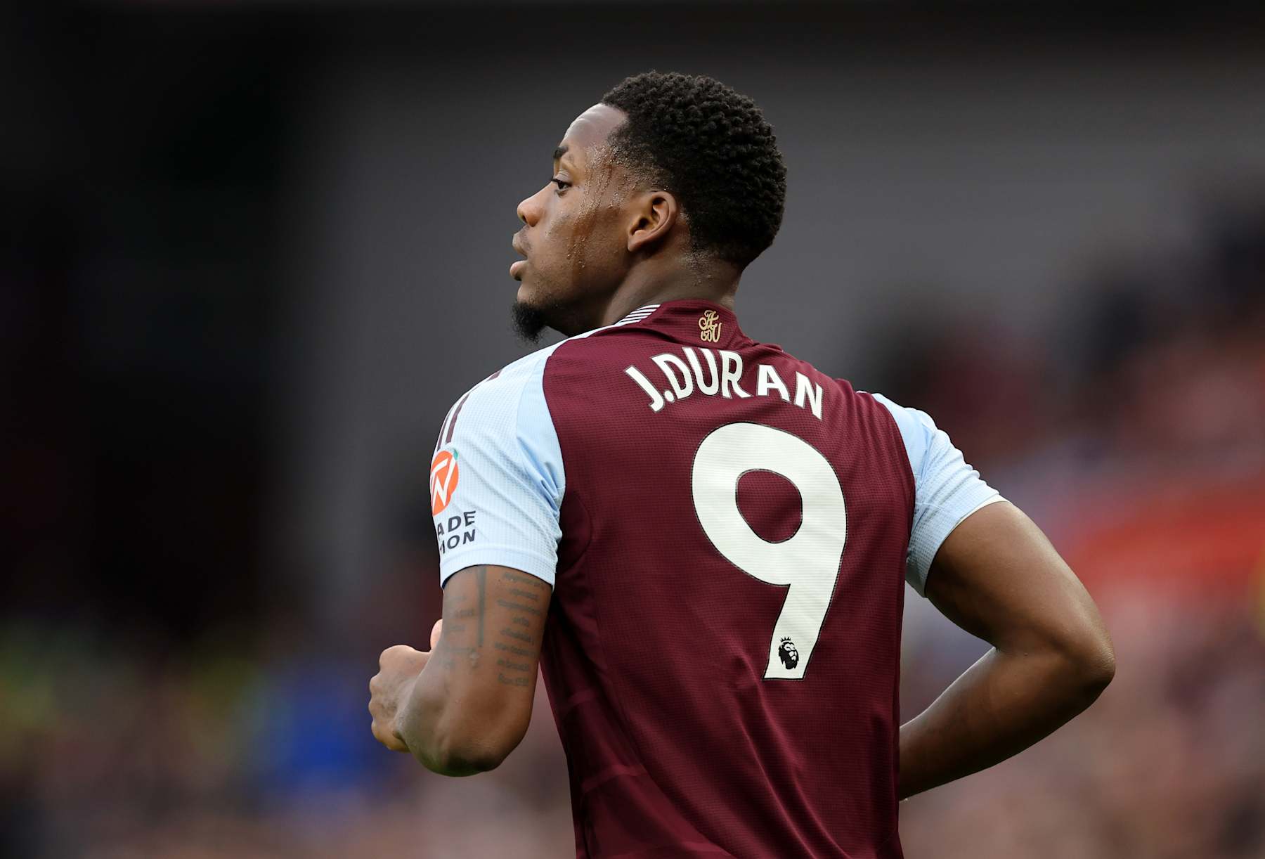 BIRMINGHAM, ENGLAND - OCTOBER 06: Jhon Duran of Aston Villa during the Premier League match between Aston Villa FC and Manchester United FC at Villa Park on October 06, 2024 in Birmingham, England. (Photo by Catherine Ivill - AMA/Getty Images)