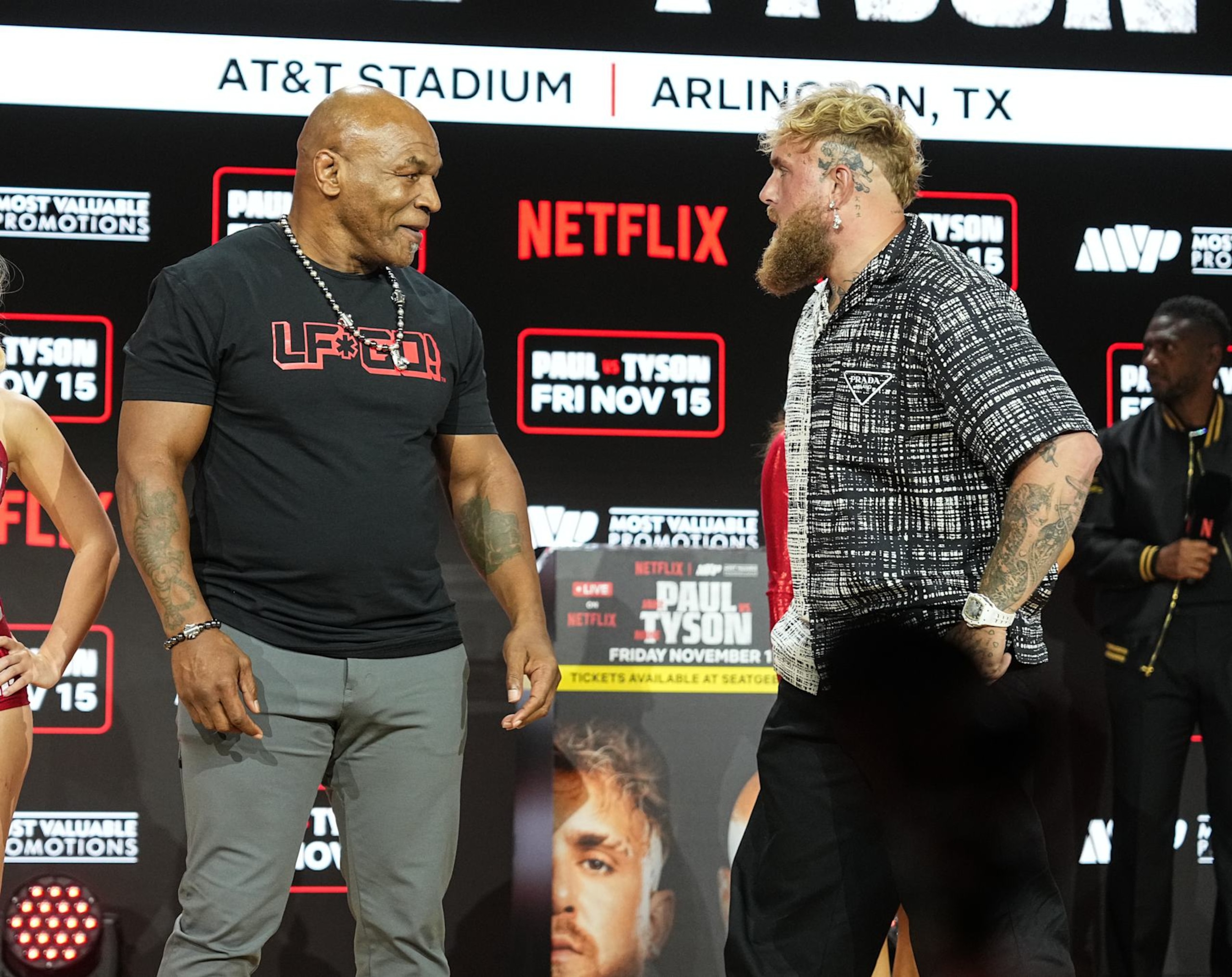 NEW YORK, NEW YORK - AUGUST 18: Mike Tyson and Jake Paul hold a press conference during Fanatics Fest NYC at Javits Center on August 18, 2024 in New York City. (Photo by John Nacion/Getty Images) NEW YORK, NEW YORK - AUGUST 18: Mike Tyson and Jake Paul hold a press conference during Fanatics Fest NYC at Javits Center on August 18, 2024 in New York City. (Photo by John Nacion/Getty Images)