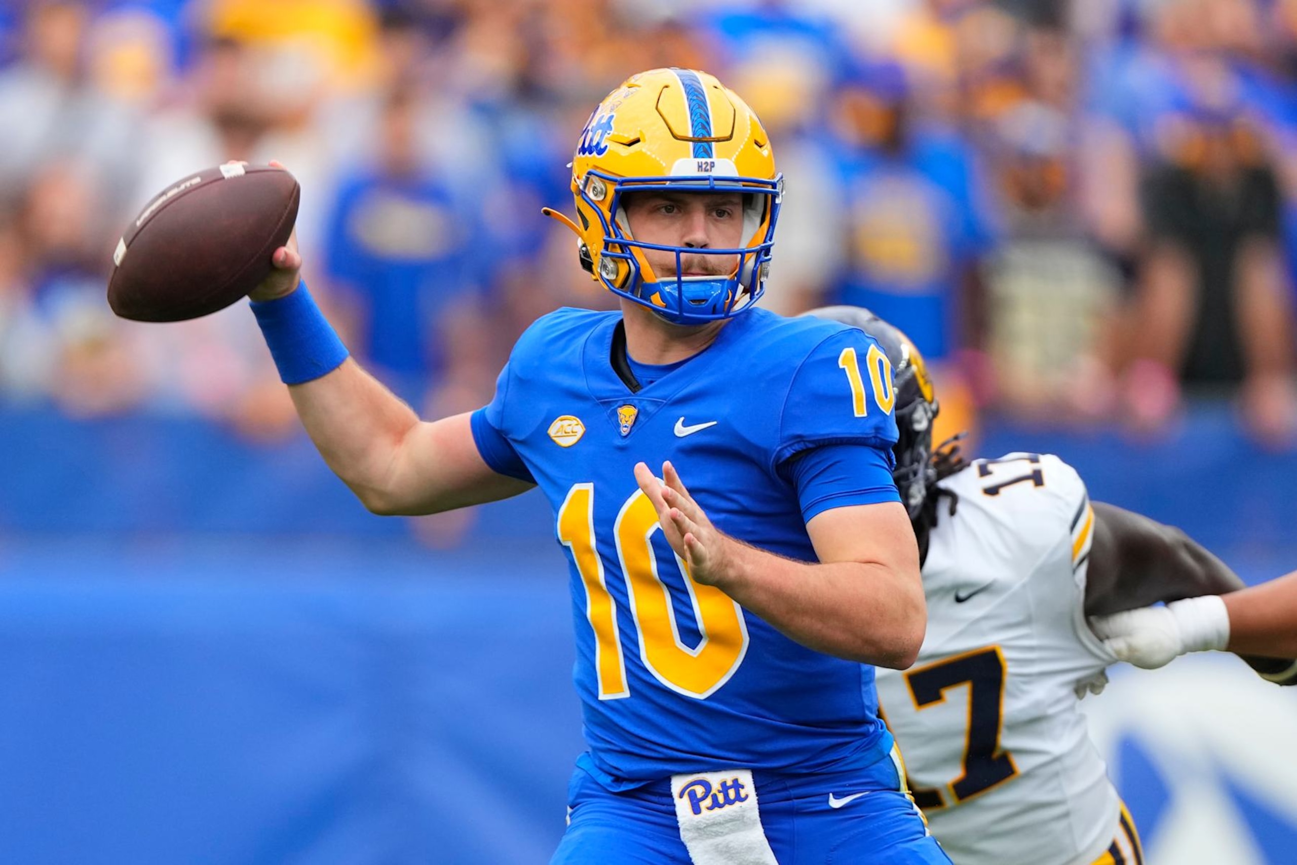 PITTSBURGH, PA - OCTOBER 12: Pittsburgh Panthers Quarterback Eli Holstein (10) throws the ball during the first half of the College Football game between the California Golden Bears and the Pittsburgh Panthers on October 12, 2024, at Acrisure Stadium in Pittsburgh, PA. (Photo by Gregory Fisher/Icon Sportswire via Getty Images)