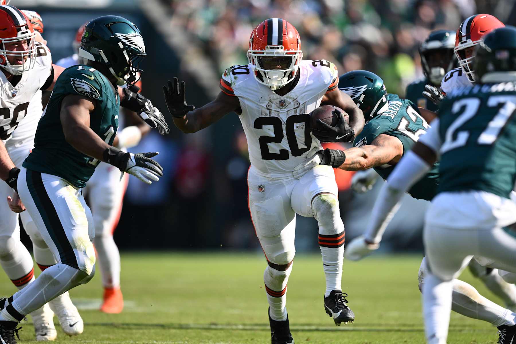 PHILADELPHIA, PA - OCTOBER 13: Cleveland Browns running back Pierre Strong Jr (20) carries the ball in the third quarter during the game between the Cleveland Browns and Philadelphia Eagles on October 13, 2024 at Lincoln Financial Field in Philadelphia, PA. (Photo by Kyle Ross/Icon Sportswire via Getty Images)