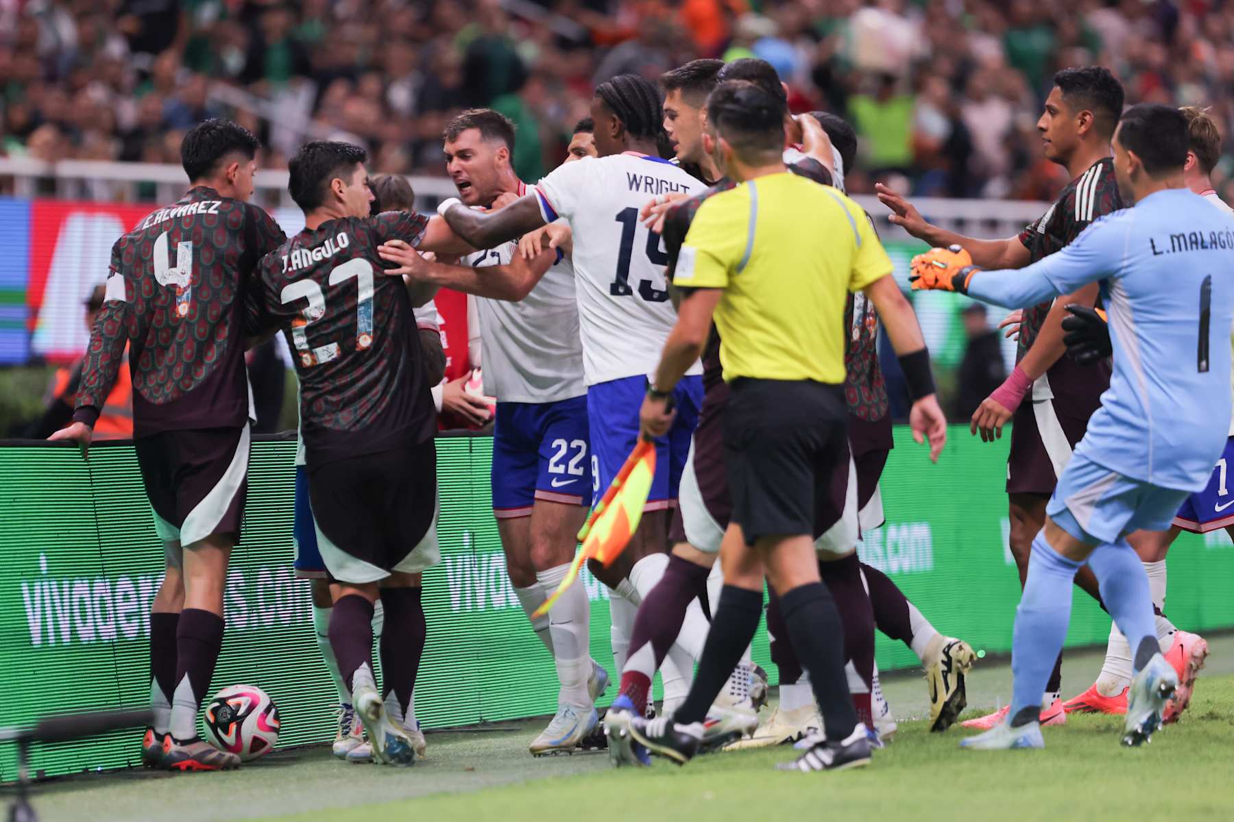 ZAPOPAN, MEXICO - OCTOBER 15: Mexico and United States players scuffle during the second half at Akron Stadium on October 15, 2024 in Zapopan, Mexico. (Photo by Agustin Cuevas Cornejo/USSF/Getty Images for USSF)