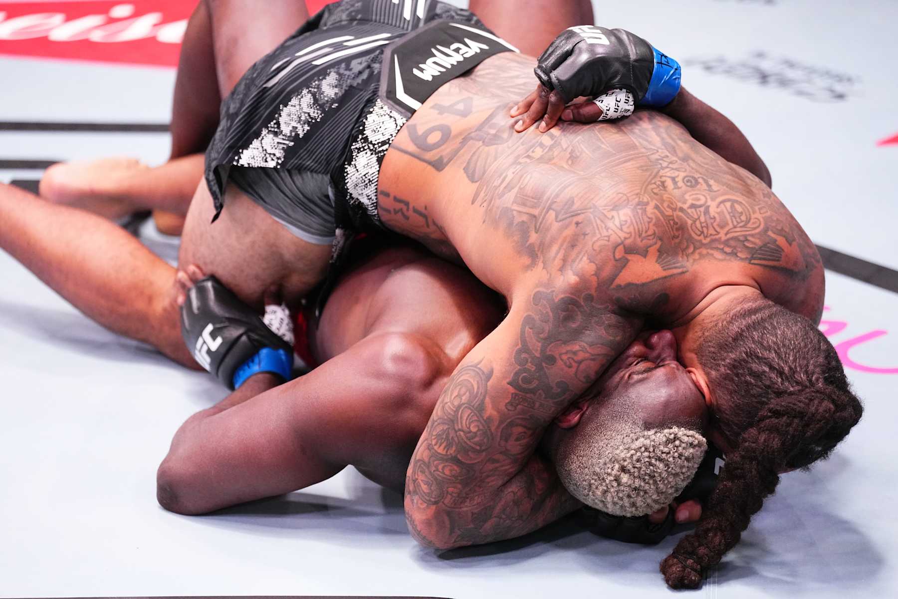 LAS VEGAS, NEVADA - OCTOBER 19: (R-L) Austen Lane battles Robelis Despaigne of Cuba in a heavyweight fight during the UFC Fight Night event at UFC APEX on October 19, 2024 in Las Vegas, Nevada. (Photo by Jeff Bottari/Zuffa LLC)