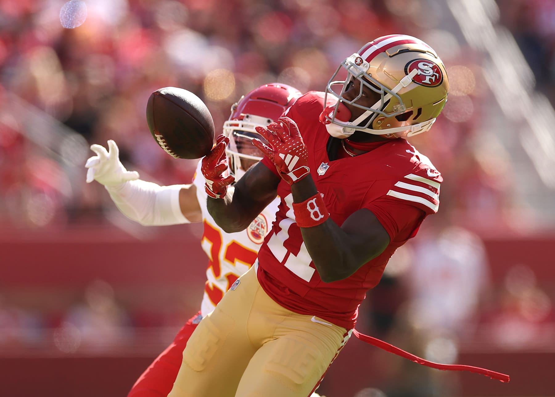 SANTA CLARA, CALIFORNIA - OCTOBER 20: Brandon Aiyuk #11 of the San Francisco 49ers drops a pass in front of Trent McDuffie #22 of the Kansas City Chiefs during the second quarter at Levi's Stadium on October 20, 2024 in Santa Clara, California. (Photo by Ezra Shaw/Getty Images)