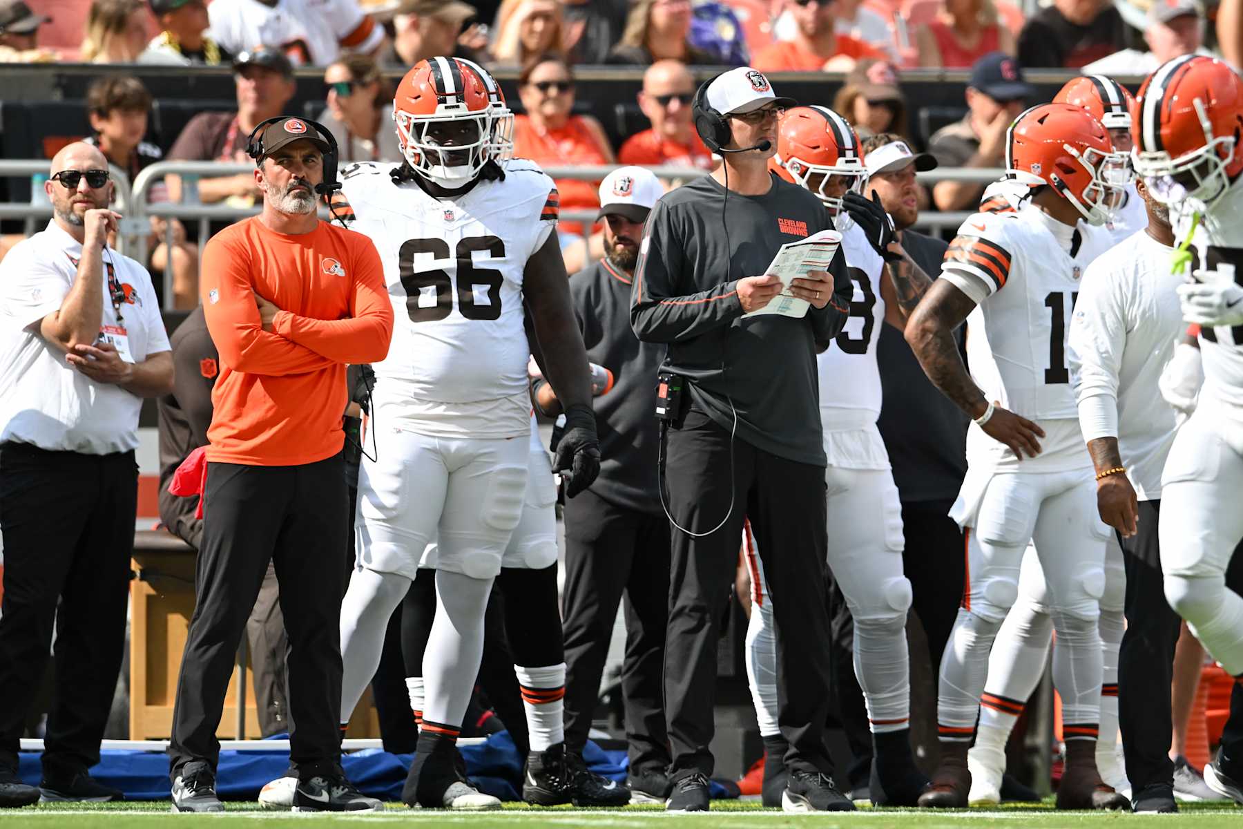 CLEVELAND, OHIO - AUGUST 17: Head coach Kevin Stefanski and offensive coordinator Ken Dorsey of the Cleveland Browns during the first half of a preseason game against the Minnesota Vikings at Cleveland Browns Stadium on August 17, 2024 in Cleveland, Ohio. (Photo by Nick Cammett/Diamond Images via Getty Images)