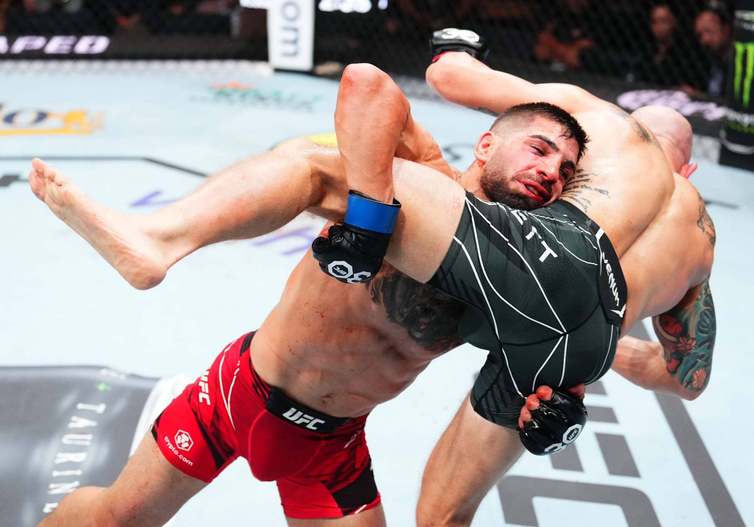 Ilia Topuria takes down Josh Emmett