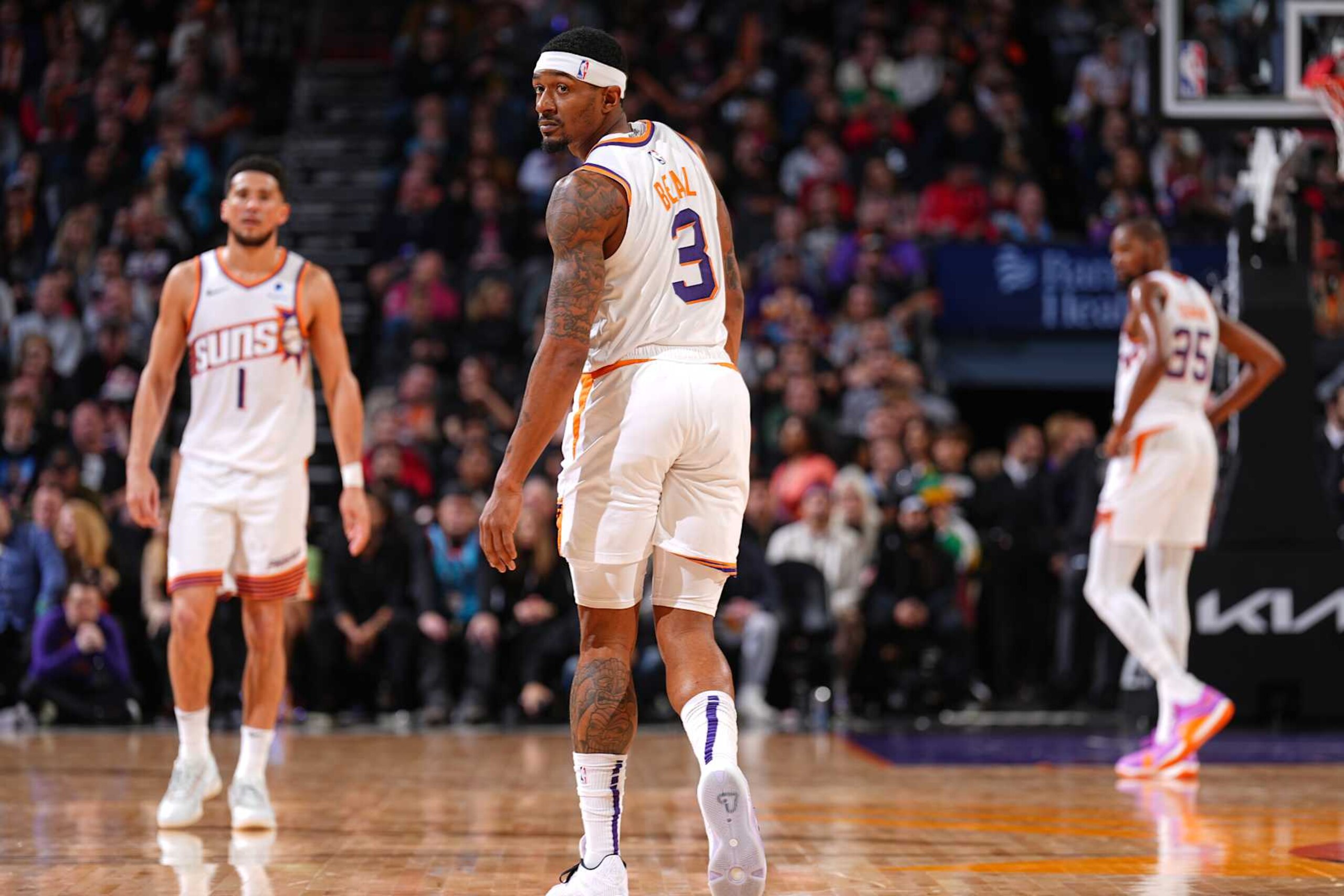 PHOENIX, AZ - JANUARY 22: Bradley Beal #3 of the Phoenix Suns looks on during the game against the Chicago Bulls on January 22, 2024 at Footprint Center in Phoenix, Arizona. NOTE TO USER: User expressly acknowledges and agrees that, by downloading and or using this photograph, user is consenting to the terms and conditions of the Getty Images License Agreement. Mandatory Copyright Notice: Copyright 2024 NBAE (Photo by Garrett Ellwood/NBAE via Getty Images)