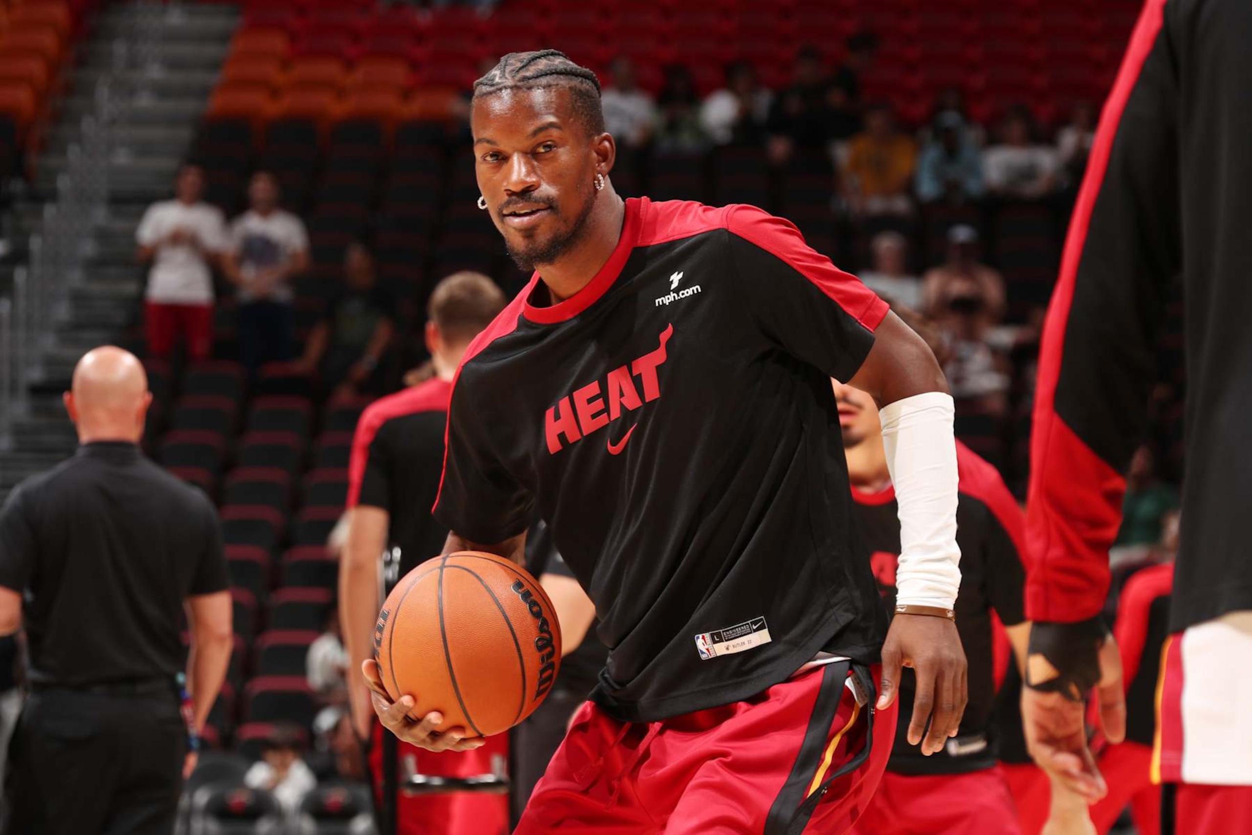 MIAMI, FL - OCTOBER 16: Jimmy Butler #22 of the Miami Heat warms up before the game against the Atlanta Hawks  on October 16, 2024 at Miami-Dade Arena in Miami, Florida. NOTE TO USER: User expressly acknowledges and agrees that, by downloading and or using this Photograph, user is consenting to the terms and conditions of the Getty Images License Agreement. Mandatory Copyright Notice: Copyright 2024 NBAE (Photo by Issac Baldizon/NBAE via Getty Images)