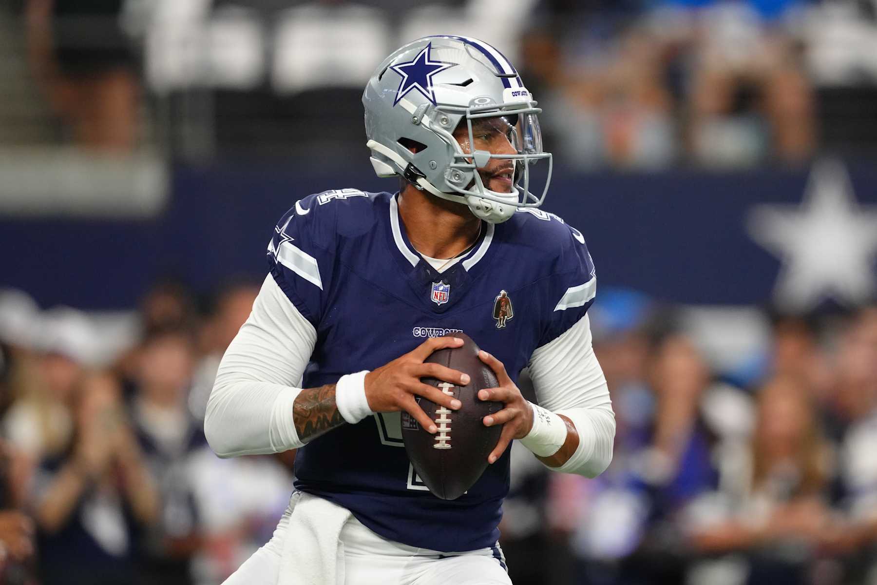 ARLINGTON, TEXAS - OCTOBER 13: Dak Prescott #4 of the Dallas Cowboys warms up before a game against the Detroit Lions at AT&T Stadium on October 13, 2024 in Arlington, Texas. (Photo by Sam Hodde/Getty Images)