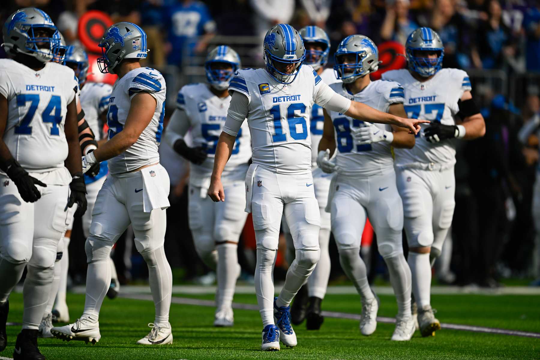 MINNEAPOLIS, MINNESOTA - OCTOBER 20: Quarterback Jared Goff #16 of the Detroit Lions takes the field in the first quarter of the game against the Minnesota Vikings at U.S. Bank Stadium on October 20, 2024 in Minneapolis, Minnesota. (Photo by Stephen Maturen/Getty Images)