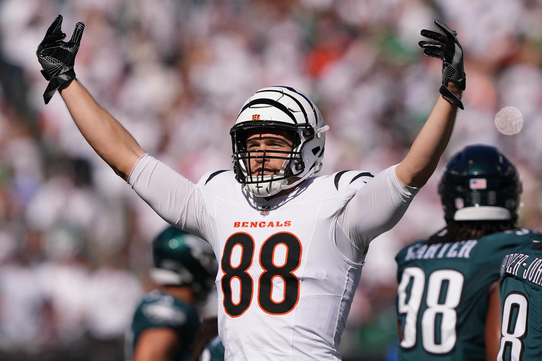 CINCINNATI, OHIO - OCTOBER 27: Mike Gesicki #88 of the Cincinnati Bengals celebrates after catching a pass during the second quarter against the Philadelphia Eagles at Paycor Stadium on October 27, 2024 in Cincinnati, Ohio. (Photo by Dylan Buell/Getty Images)