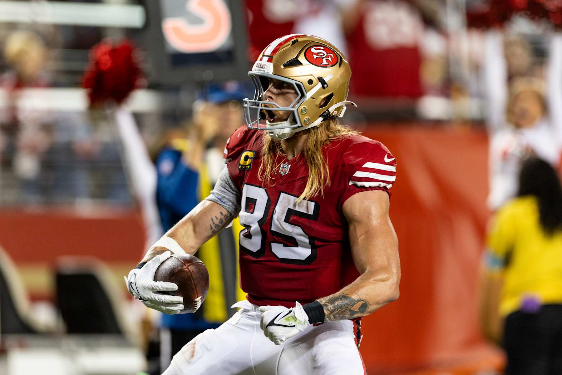 SANTA CLARA, CALIFORNIA - OCTOBER 27: George Kittle #85 of the San Francisco celebrates after completing a pass to score a touchdown during an NFL Football game against the Dallas Cowboys at Levi's Stadium on October 27, 2024 in Santa Clara, California. (Photo by Michael Owens/Getty Images)