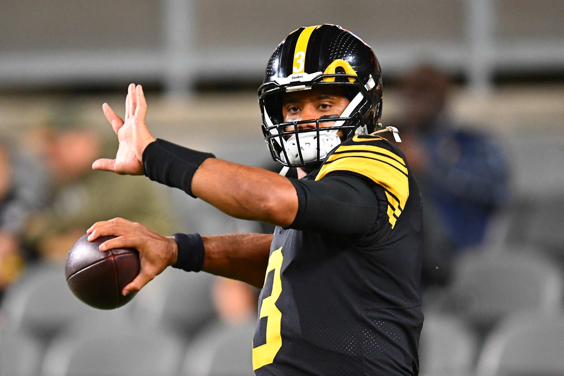 PITTSBURGH, PENNSYLVANIA - OCTOBER 28: Russell Wilson #3 of the Pittsburgh Steelers warms up prior to the game against the New York Giants at Acrisure Stadium on October 28, 2024 in Pittsburgh, Pennsylvania. (Photo by Joe Sargent/Getty Images)