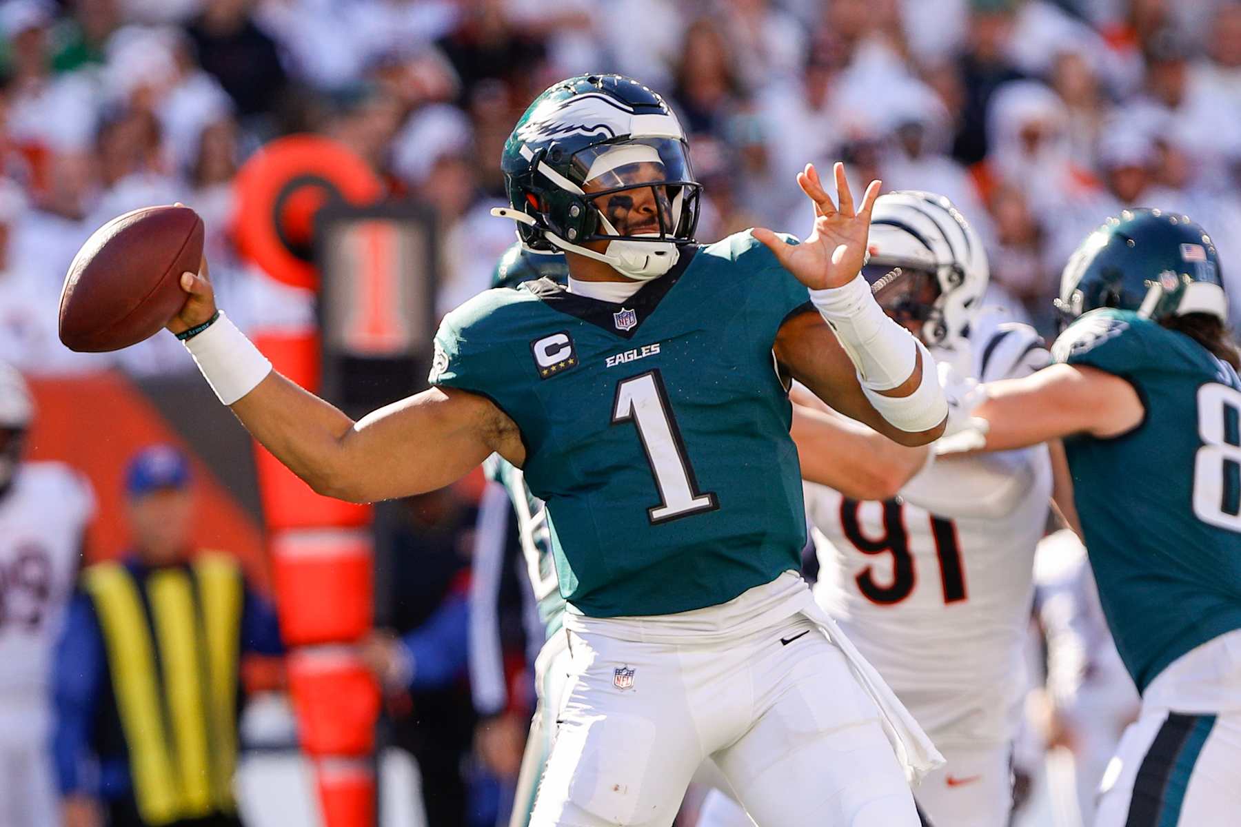 CINCINNATI, OH - OCTOBER 27: Philadelphia Eagles quarterback Jalen Hurts (1) passes the ball during the game against the Philadelphia Eagles and the Cincinnati Bengals on October 27, 2024, at Paycor Stadium in Cincinnati, OH. (Photo by Ian Johnson/Icon Sportswire via Getty Images)