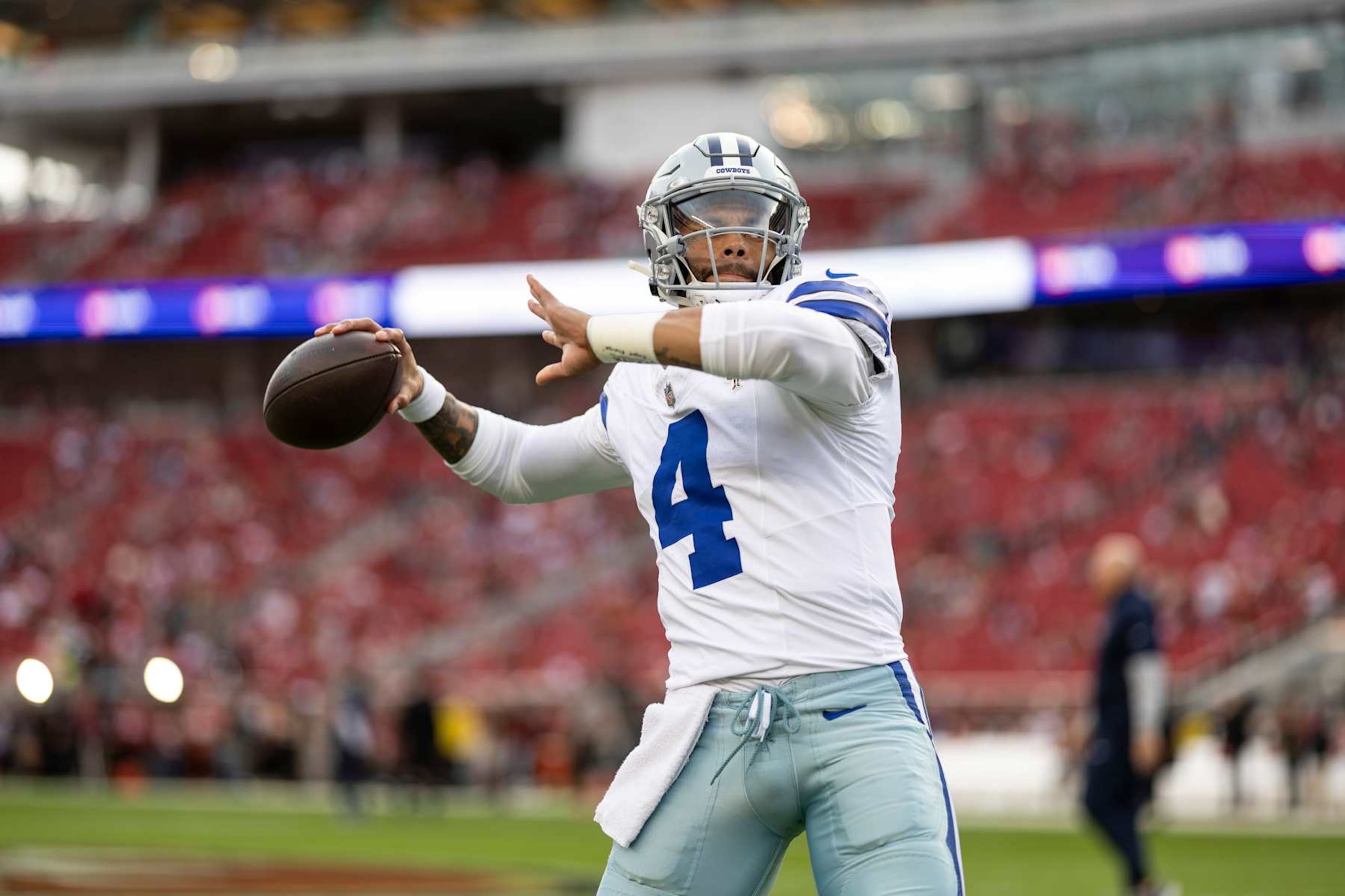 SANTA CLARA, CALIFORNIA - OCTOBER 27: Dak Prescott #4 of the Dallas Cowboys throws a pass prior to an NFL Football game against the San Francisco 49ers at Levi's Stadium on October 27, 2024 in Santa Clara, California. (Photo by Michael Owens/Getty Images)