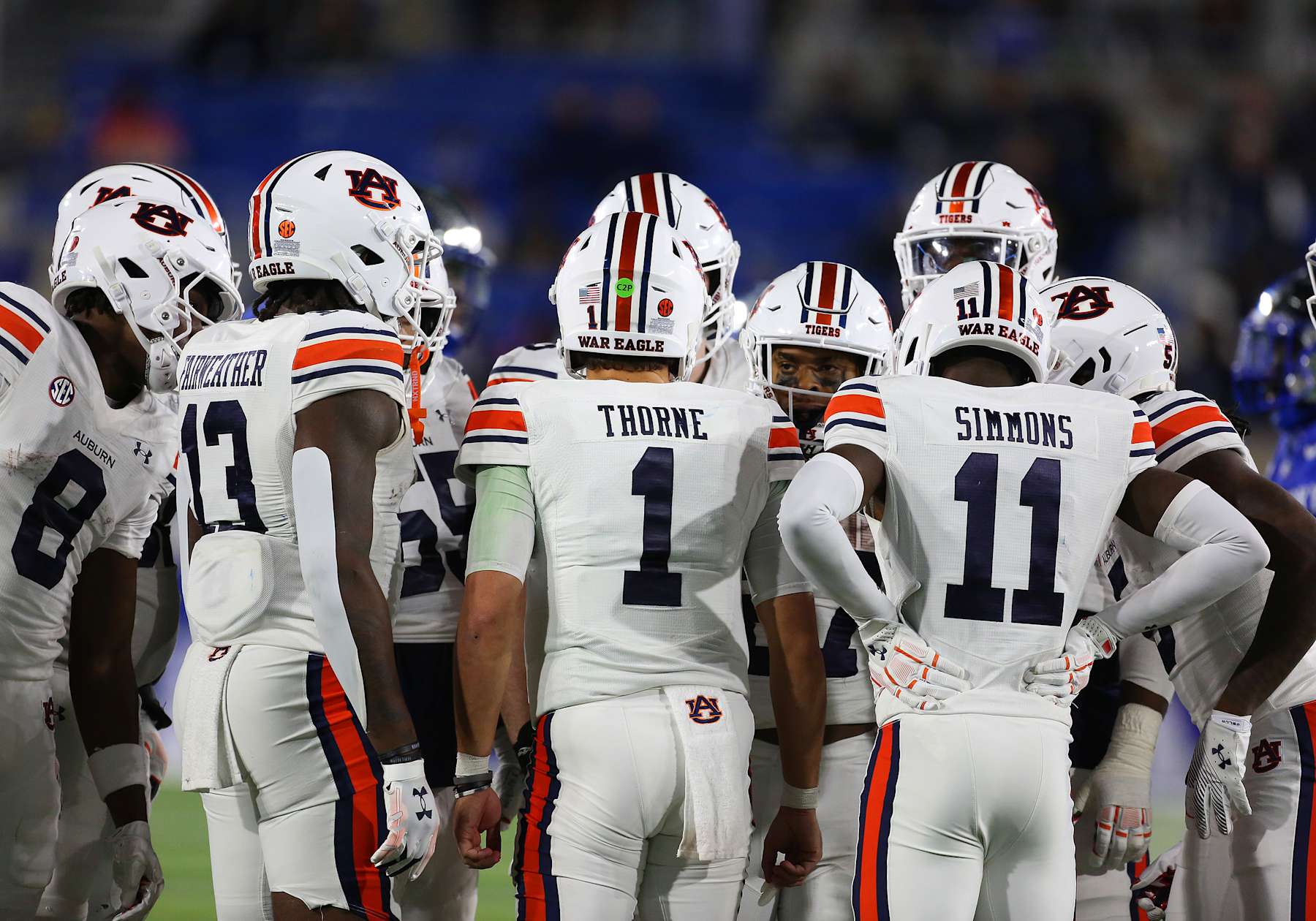 LEXINGTON, KY - OCTOBER 26: Auburn Tigers quarterback Payton Thorne (1) leads his team in a huddle in a game between the Kentucky Wildcats and the Auburn Tigers on October 26, 2024, at Kroger Field in Lexington, KY. (Photo by Jeff Moreland/Icon Sportswire via Getty Images)